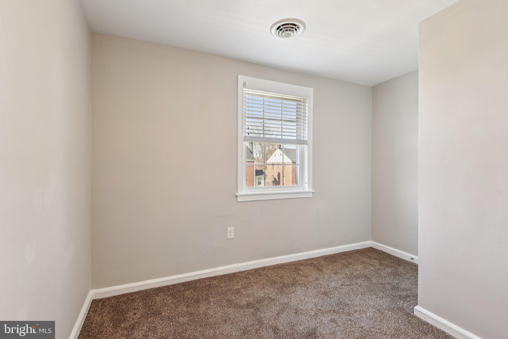 GLEN OAKS - Residential