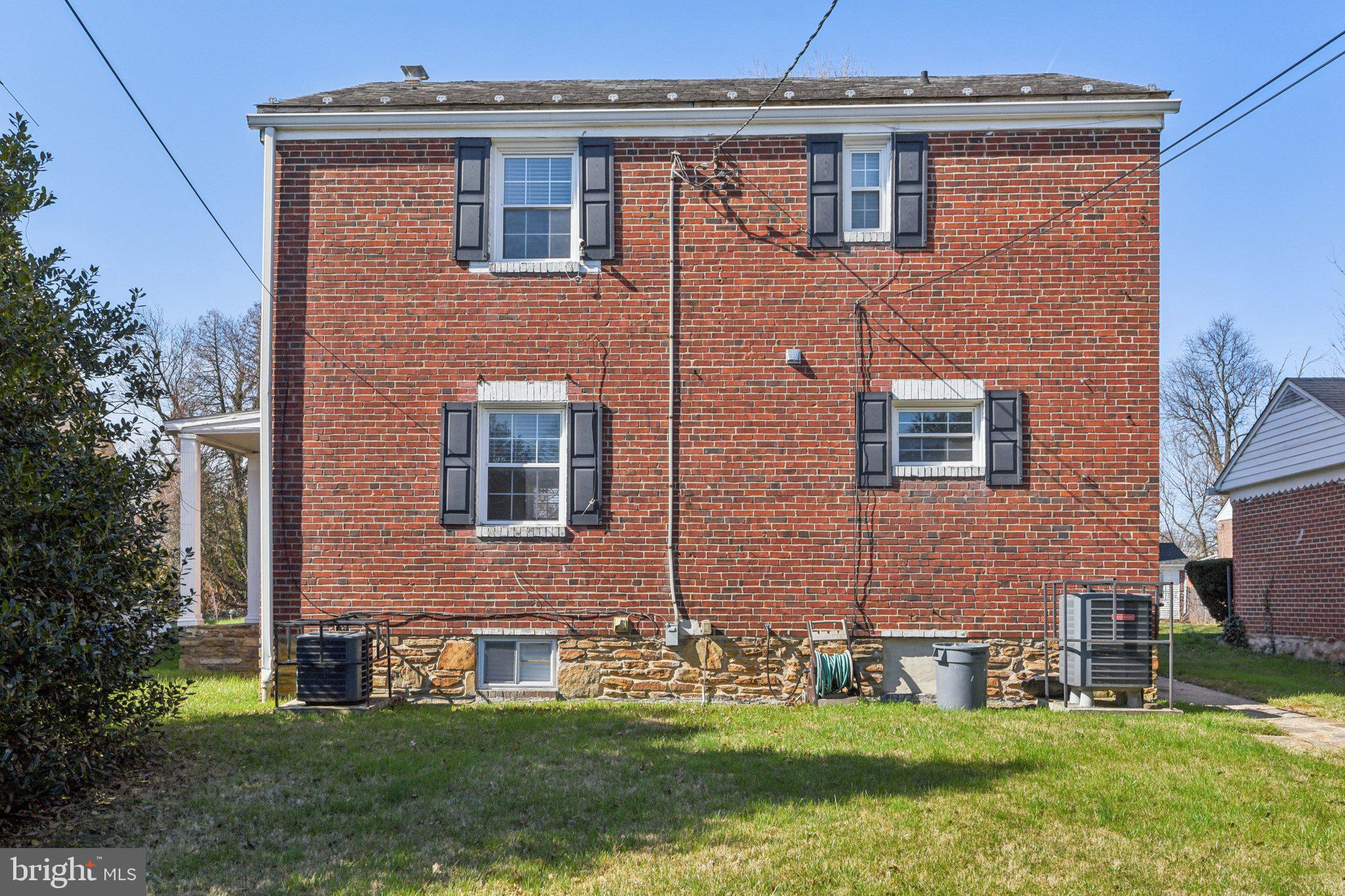 GLEN OAKS - Residential