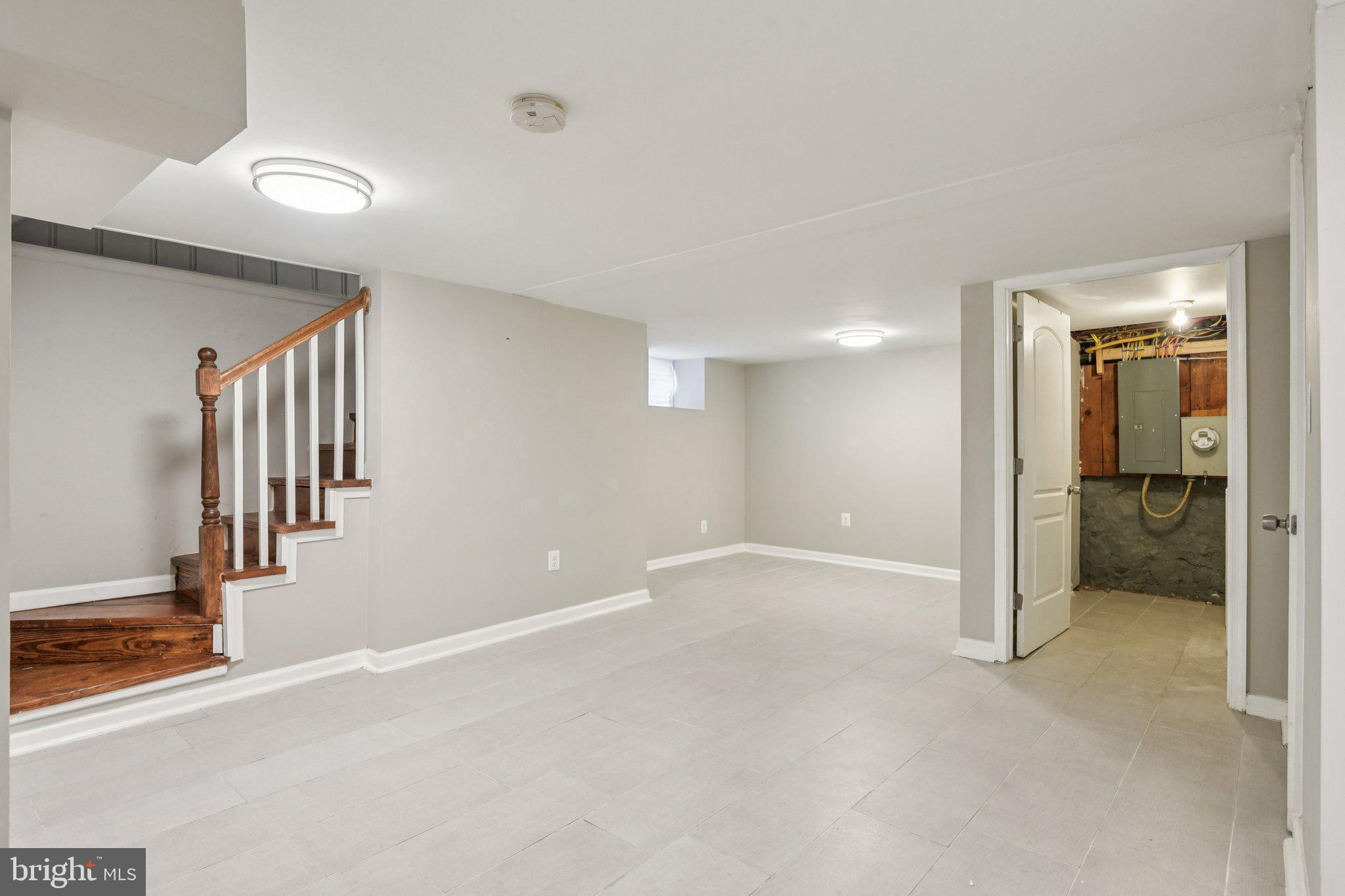 GLEN OAKS - Residential