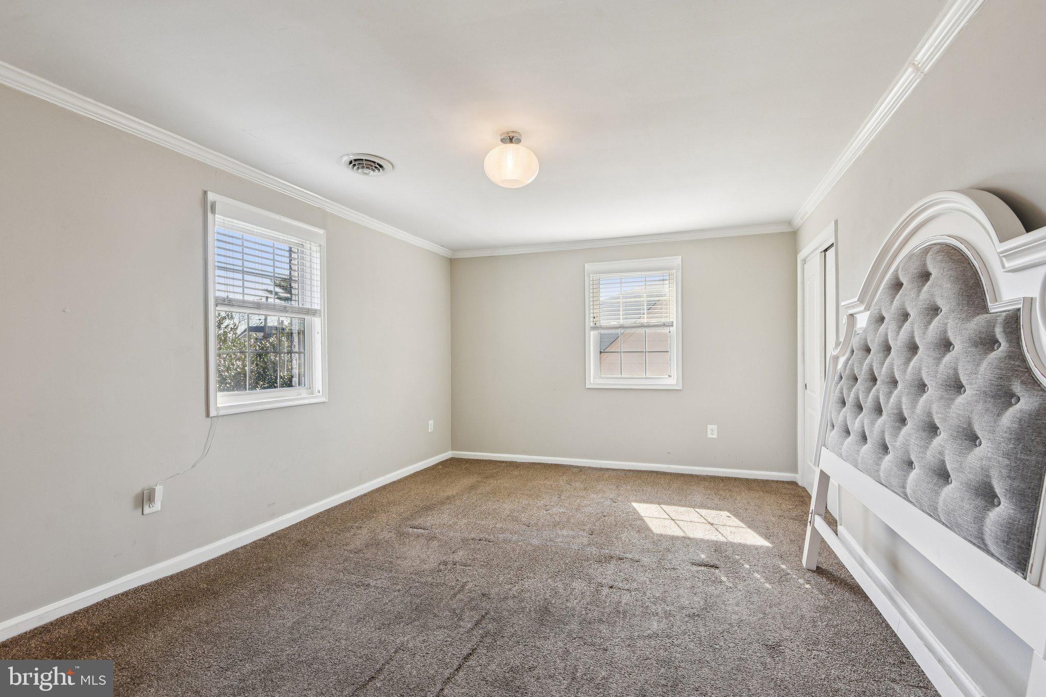 GLEN OAKS - Residential