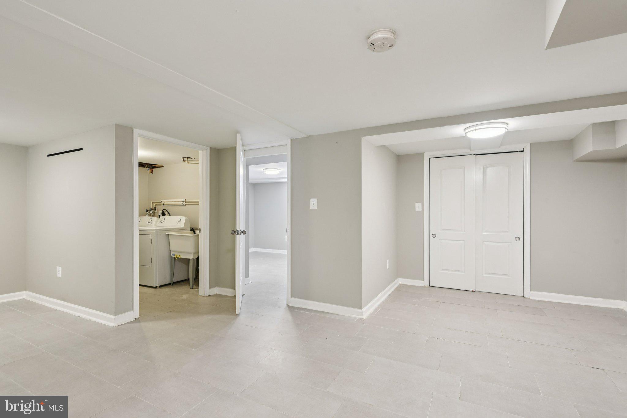 GLEN OAKS - Residential