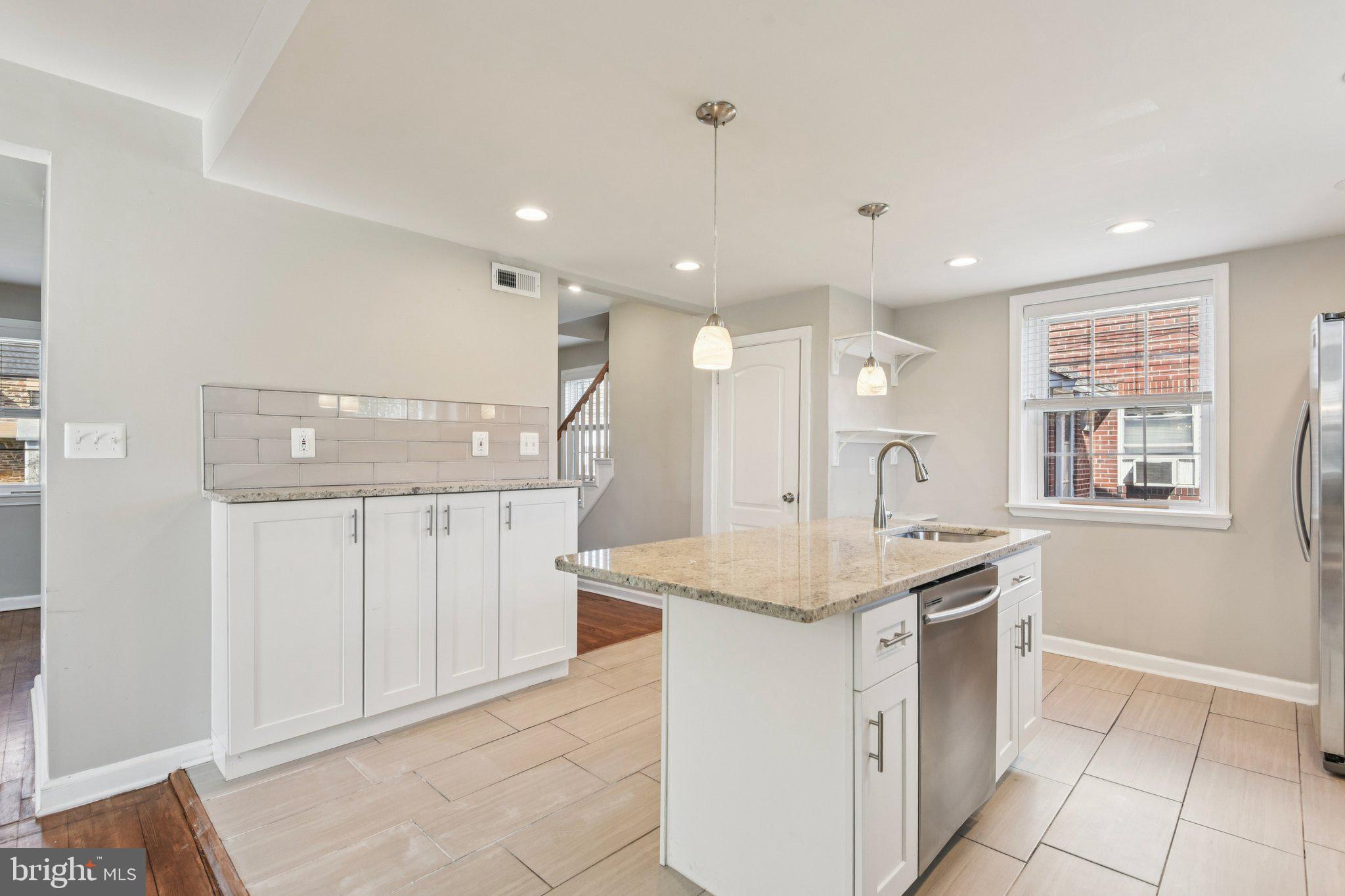 GLEN OAKS - Residential