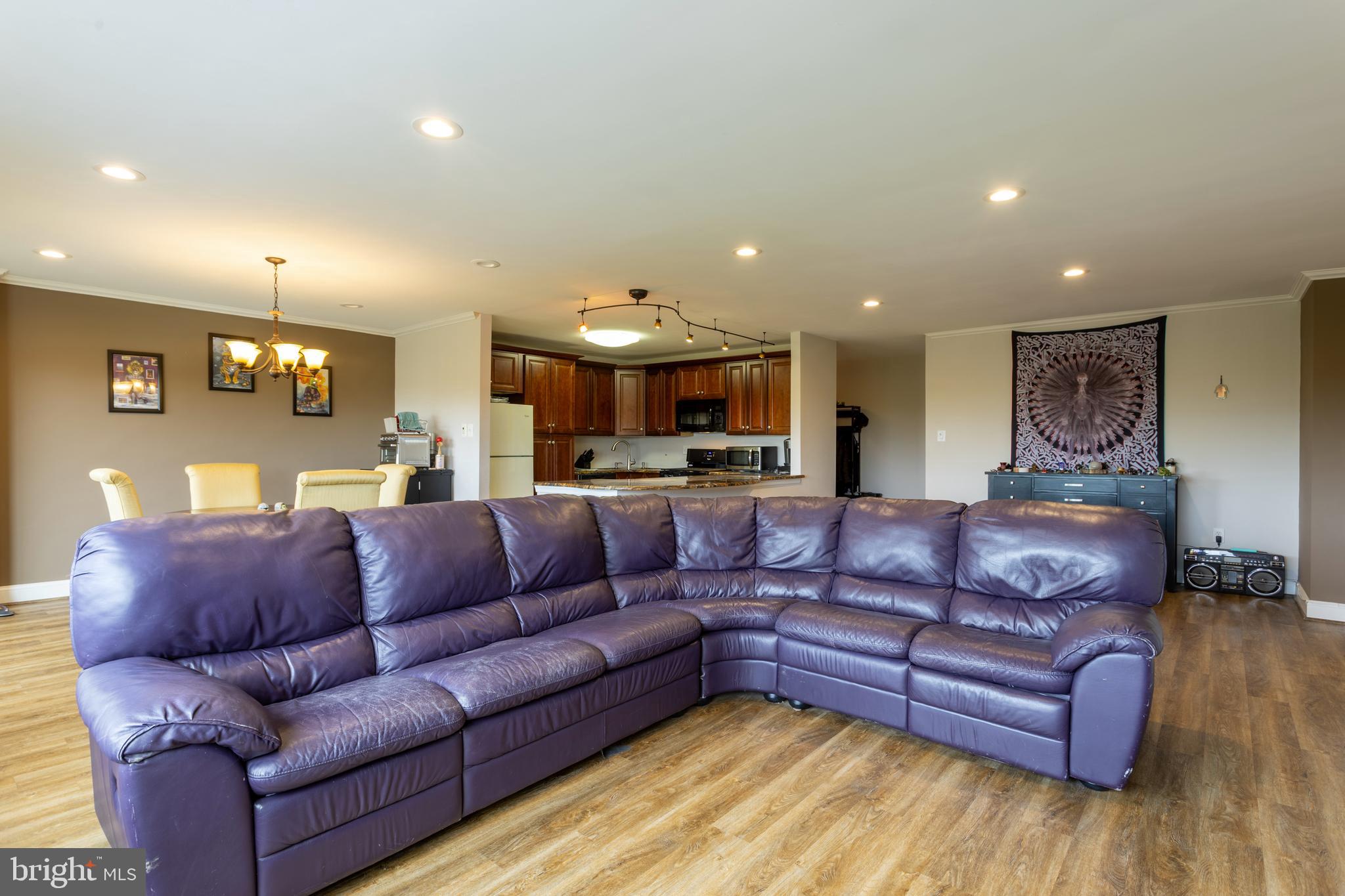 PARK TOWERS WEST - Residential