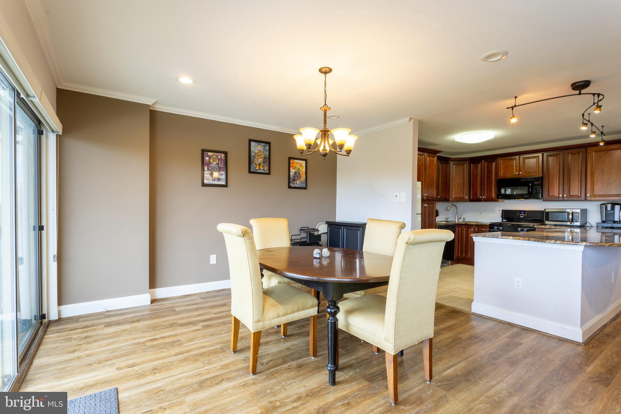 PARK TOWERS WEST - Residential