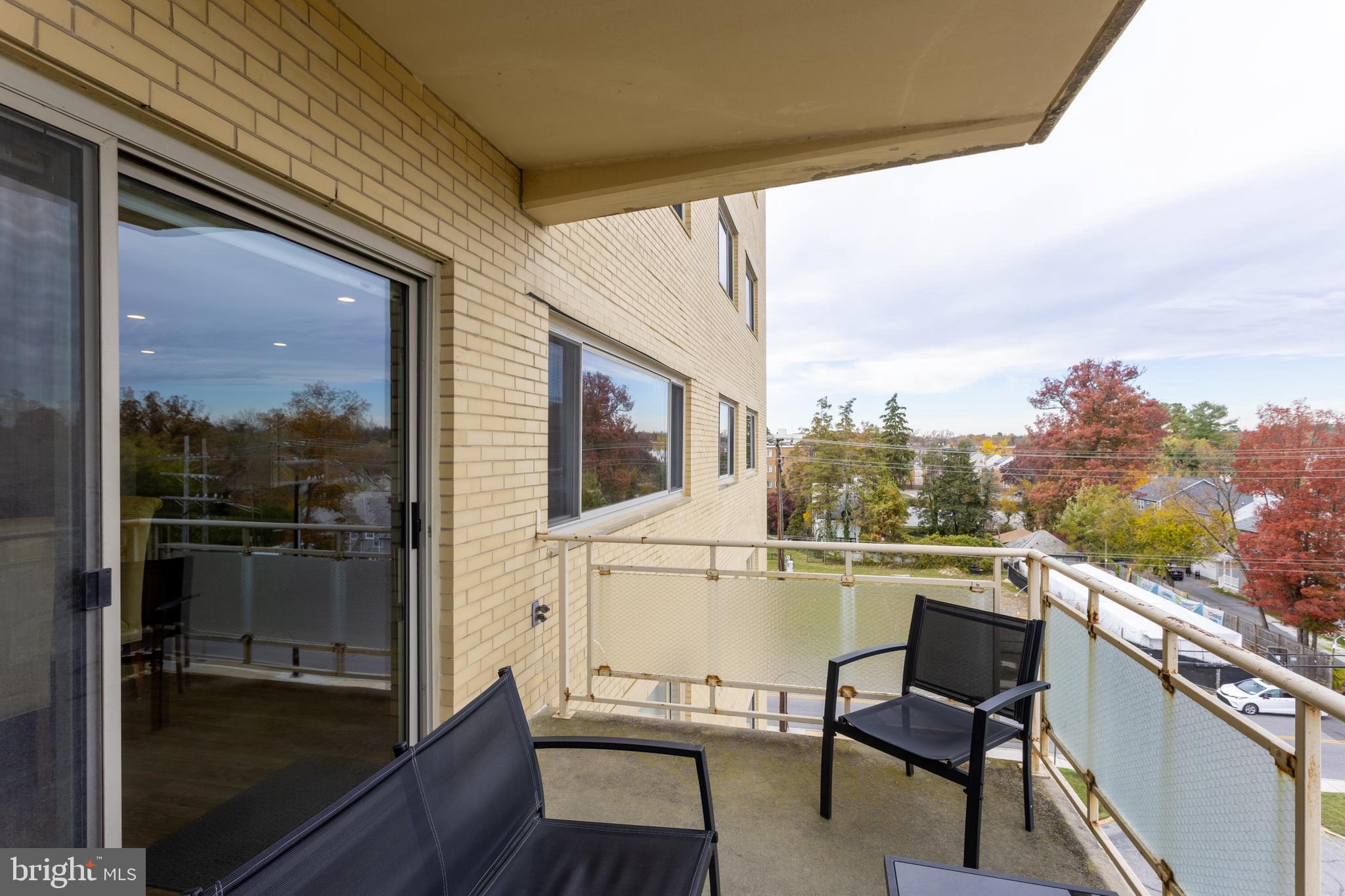 PARK TOWERS WEST - Residential