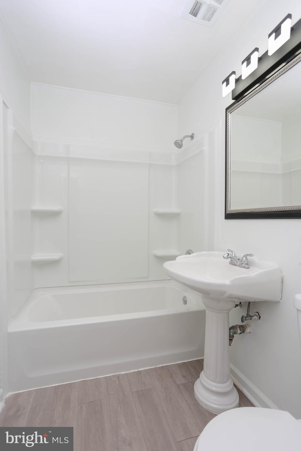 FOREST SPRING - Residential