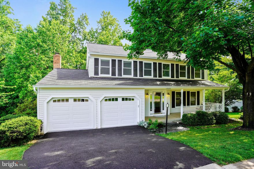 Come see this park-like setting! 4 bedrooms, 2 full bathrooms and 2 half bathrooms.  Large deck with screen in porch with fan/lights.  Freshly painted throughout! New Carpet!  Open floor plan with eat in kitchen and family room with wood burning fireplace.  BEAUTIFUL master bathroom with large walk in closet!The lower level has custom cabinetry, a bright cheery laundry room  and an updated half bath. The walkout basement opens to a paver patio and serene back yard space!  Roof (2015); Garage doors/openers (2017) ; Windows (2017); Driveway (2017);  Water Heater (2017).