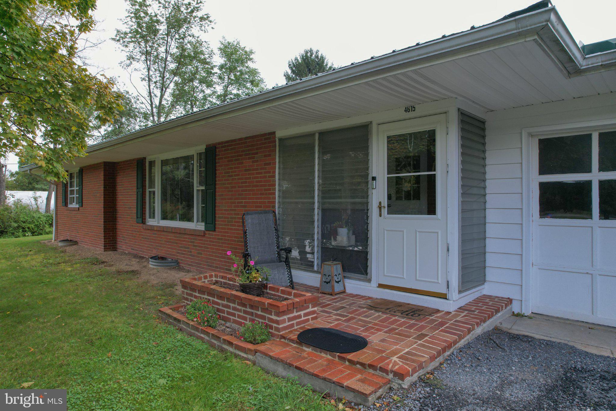 4615 VALLEY ROAD