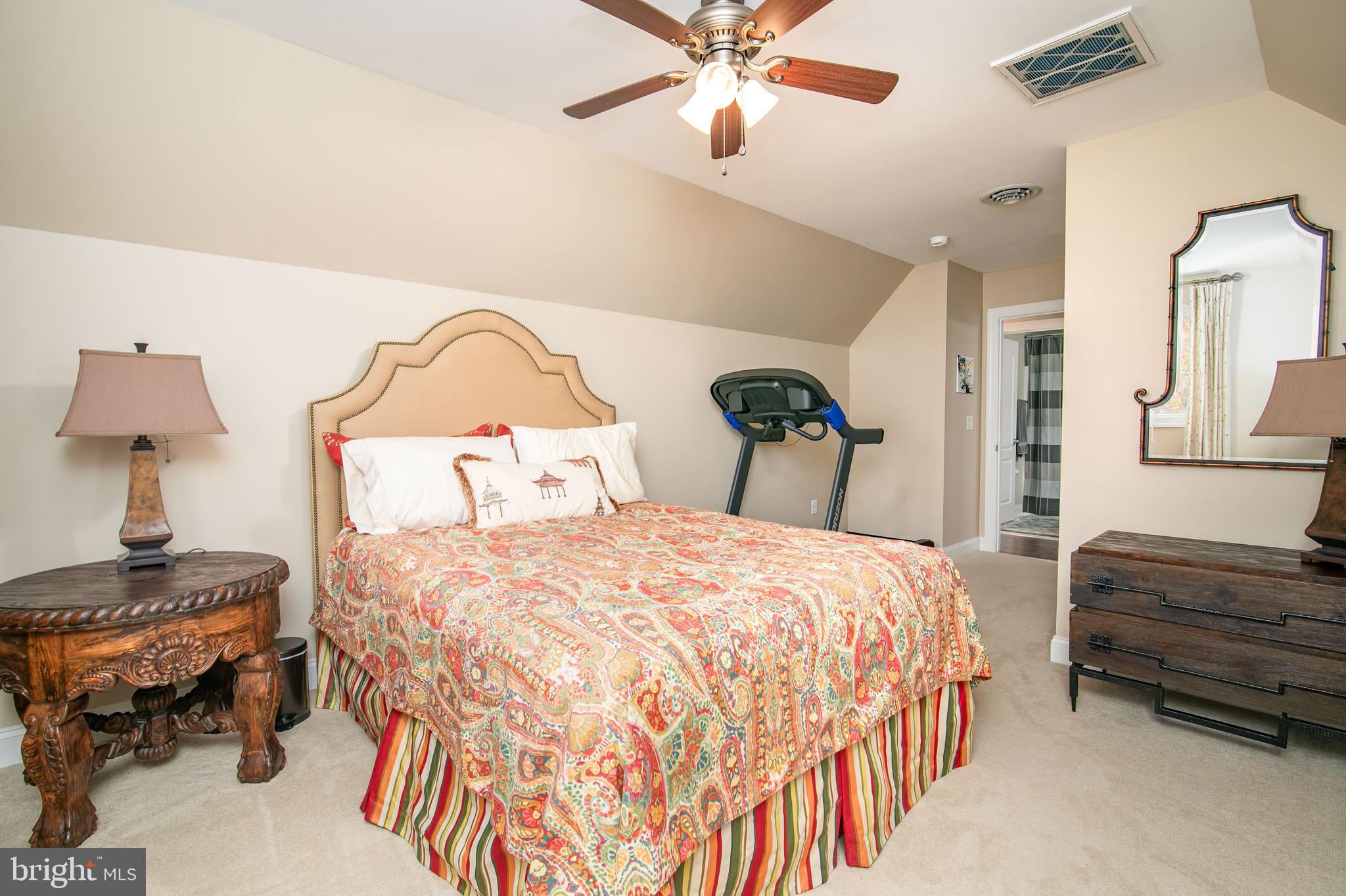 OLDE TOWN - Residential