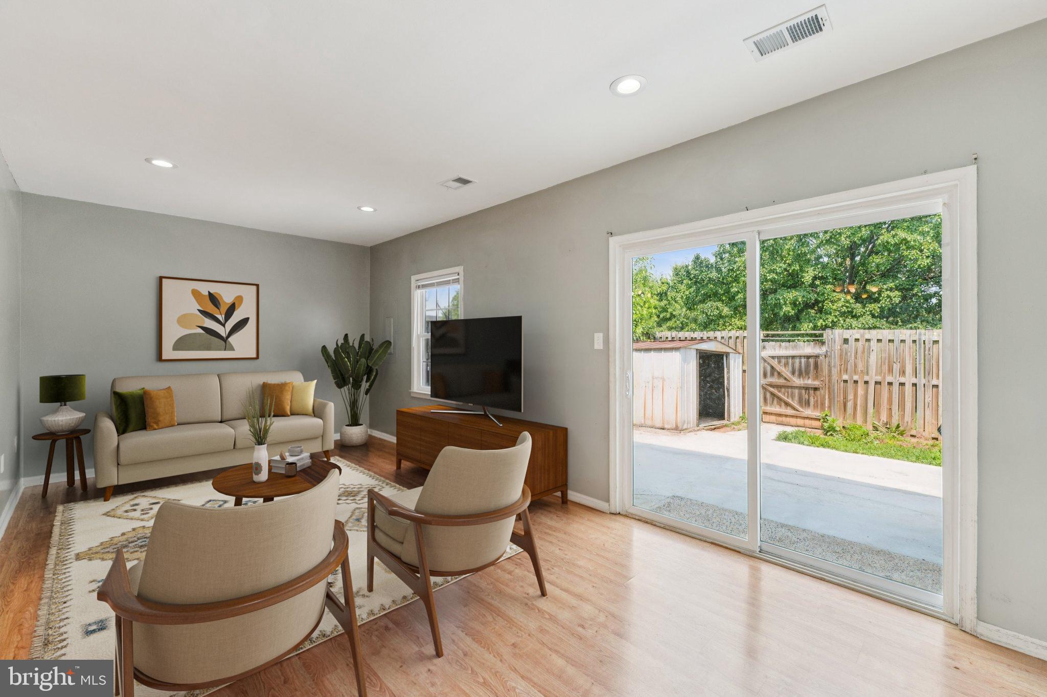 BRISTOE STATION - Residential Lease