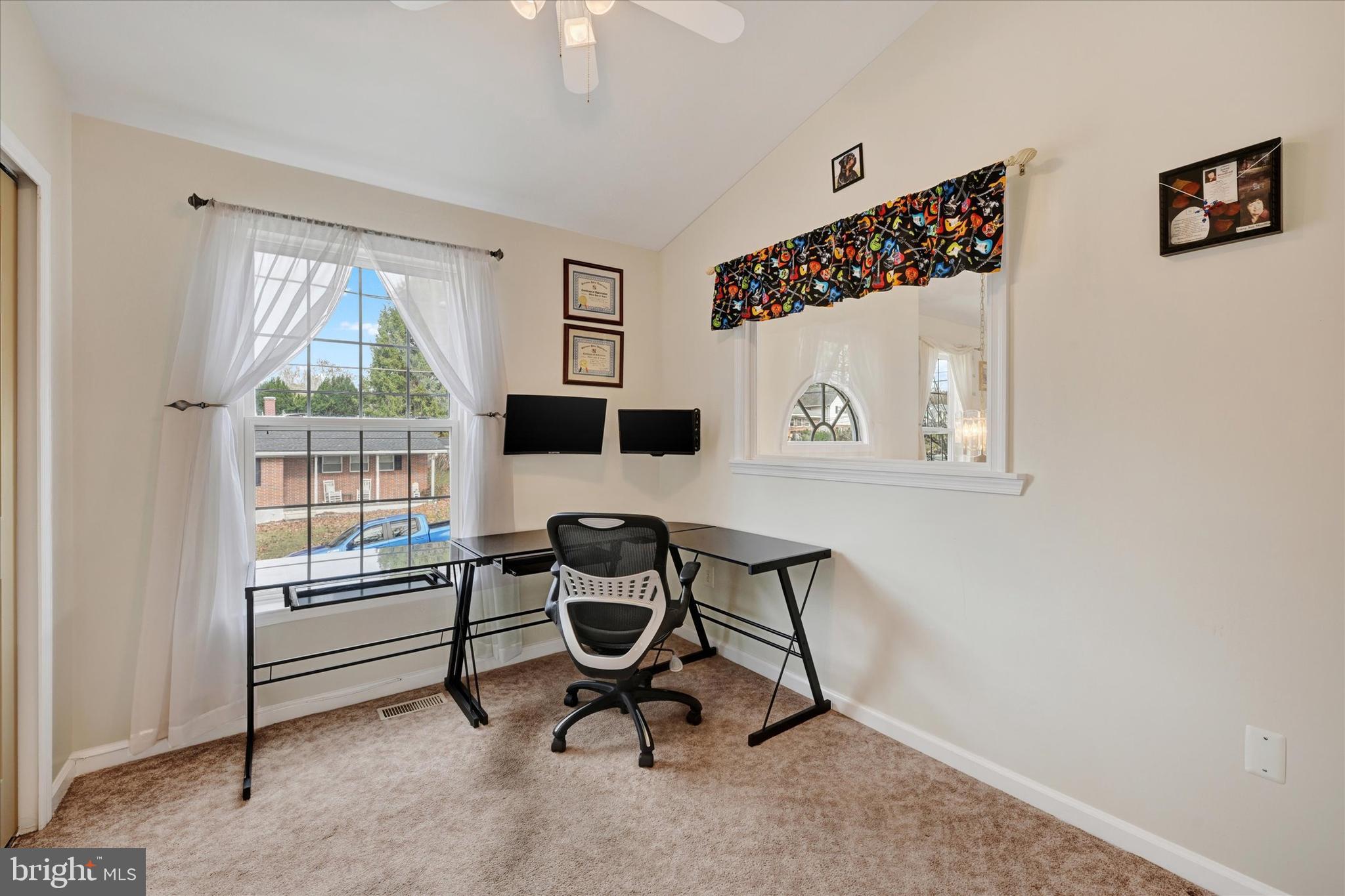 PERRY HALL ESTATES - Residential