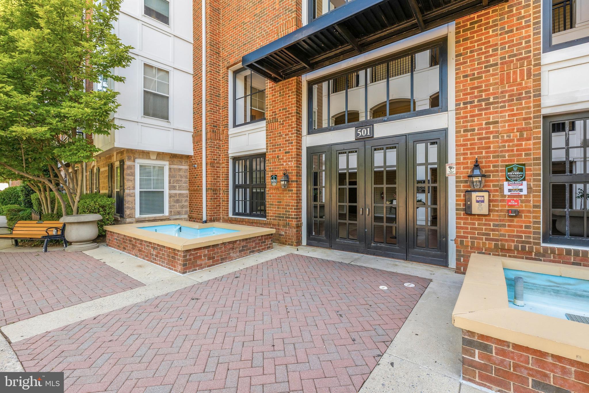 FITZ AT ROCKVILLE TOWN C - Residential