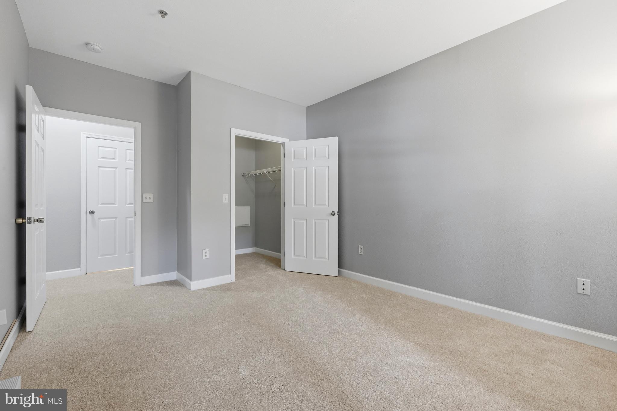 FITZ AT ROCKVILLE TOWN C - Residential