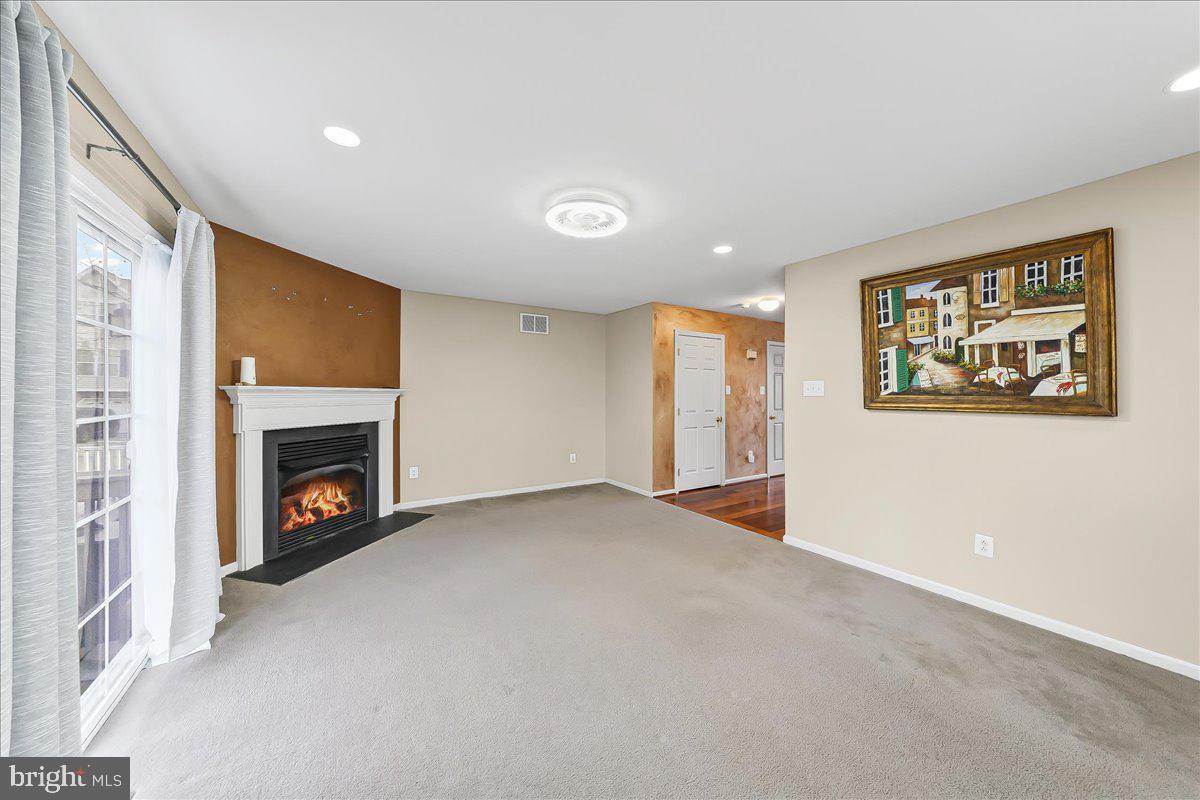 VALLEY VIEW TWINS - Residential