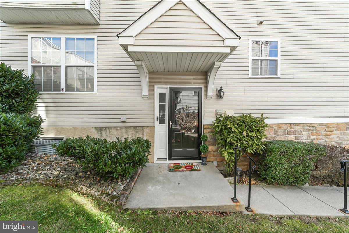 VALLEY VIEW TWINS - Residential