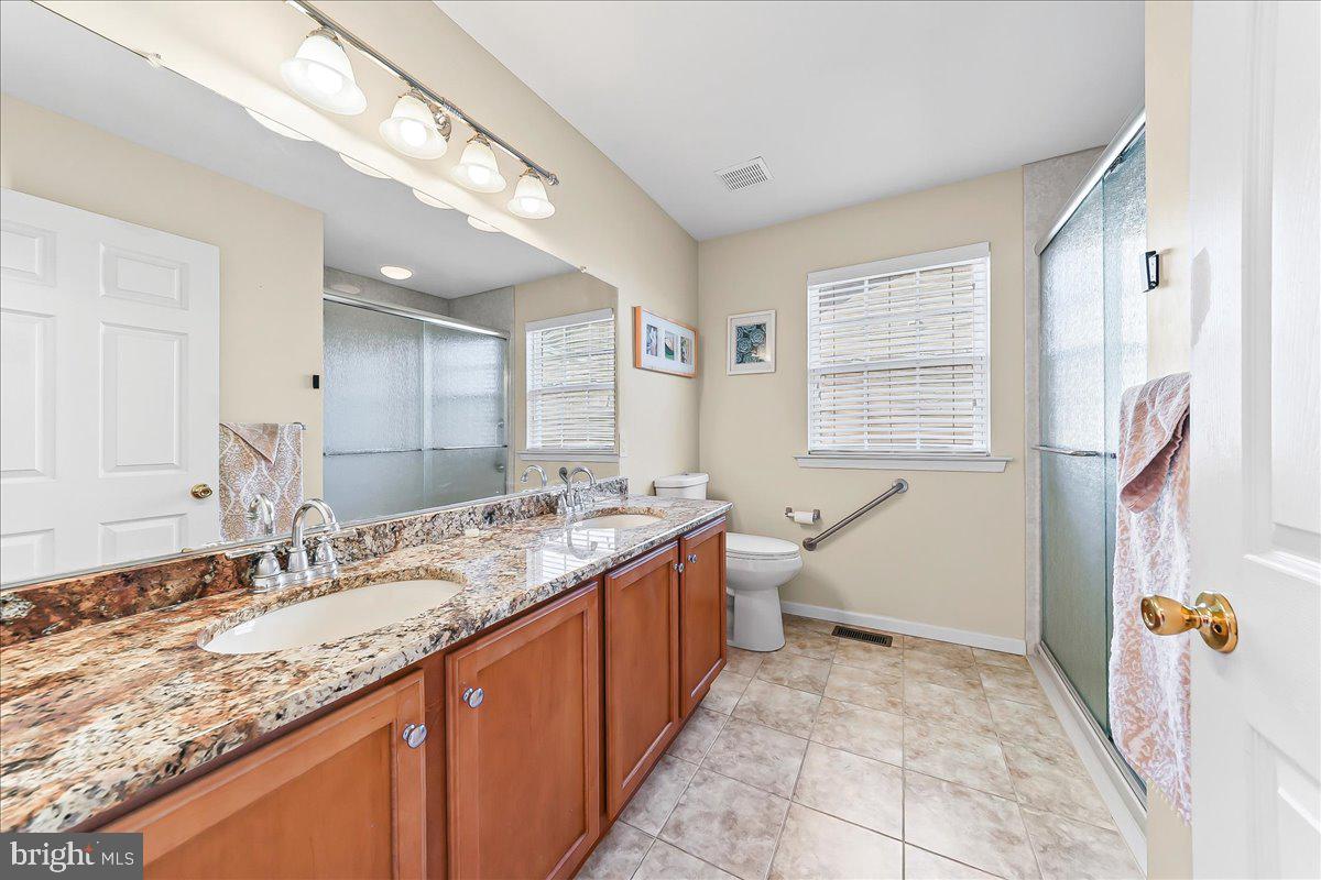 VALLEY VIEW TWINS - Residential