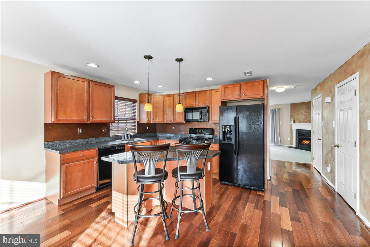 VALLEY VIEW TWINS - Residential