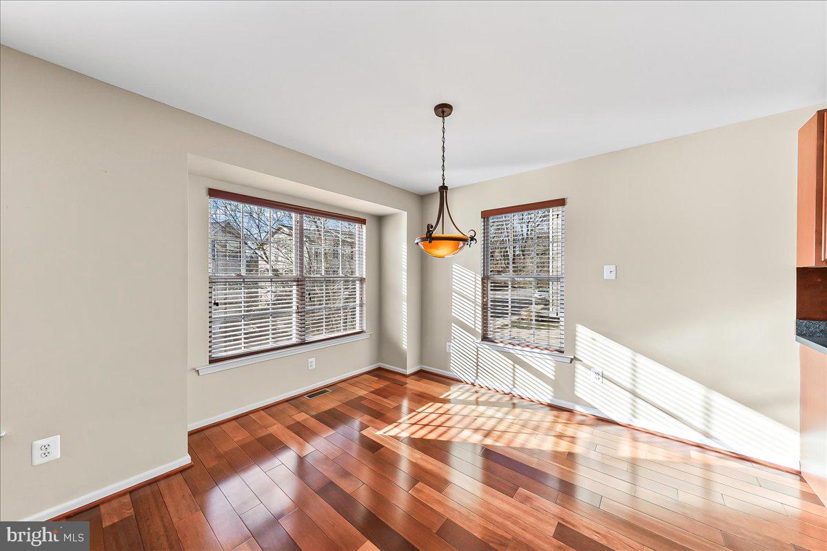 VALLEY VIEW TWINS - Residential