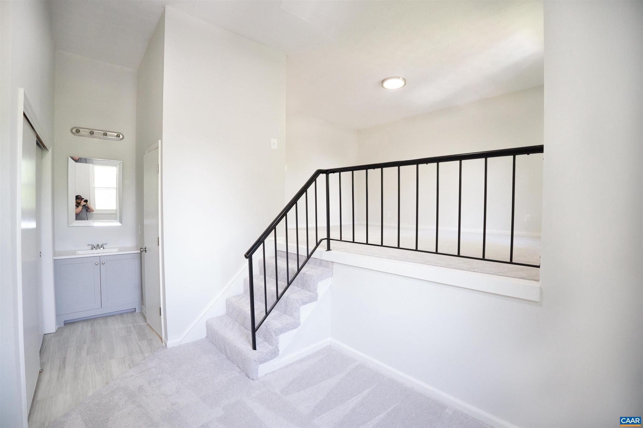 SHERWOOD MANOR - Residential