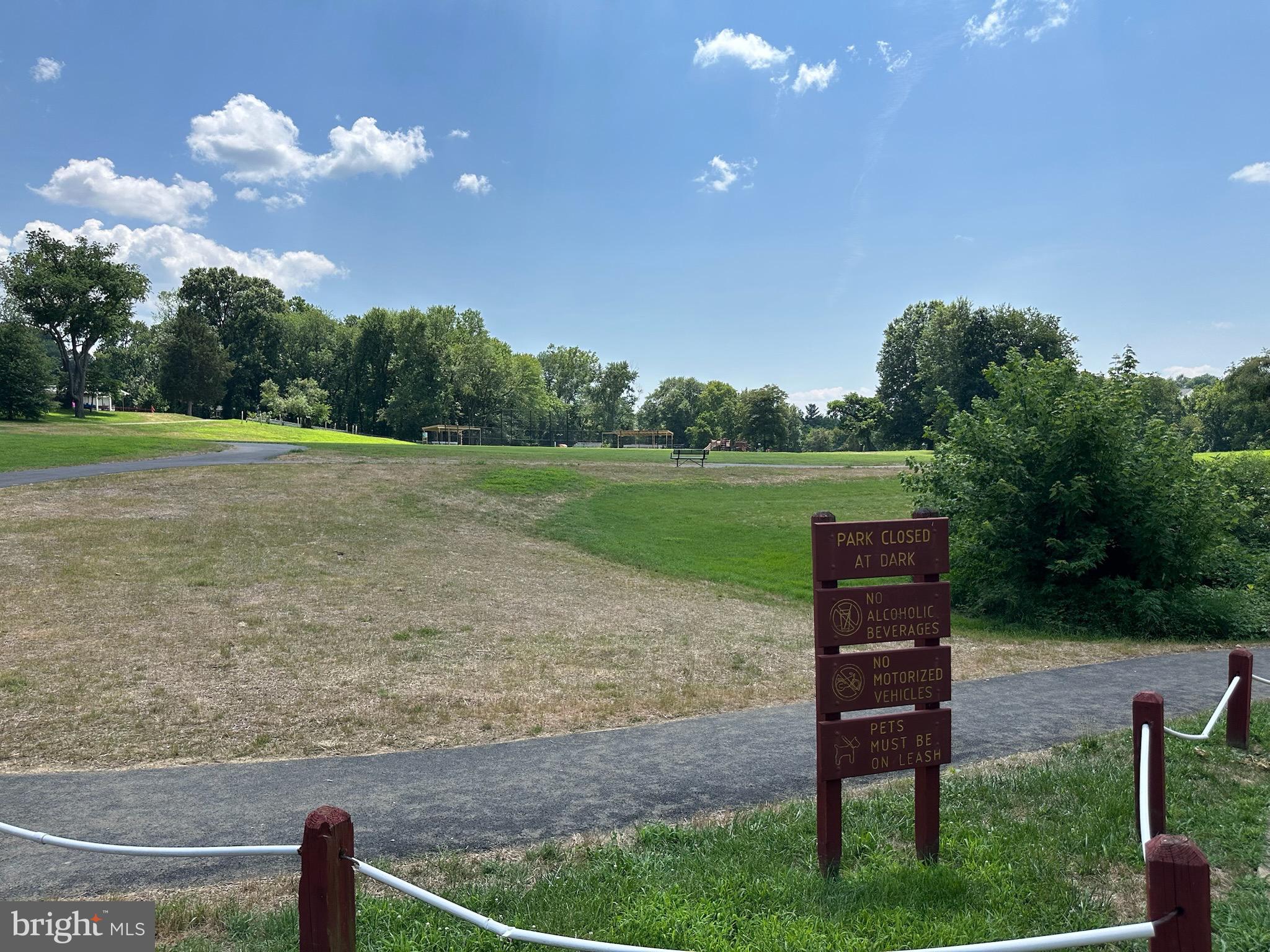 JEFFERSON MANOR - Residential