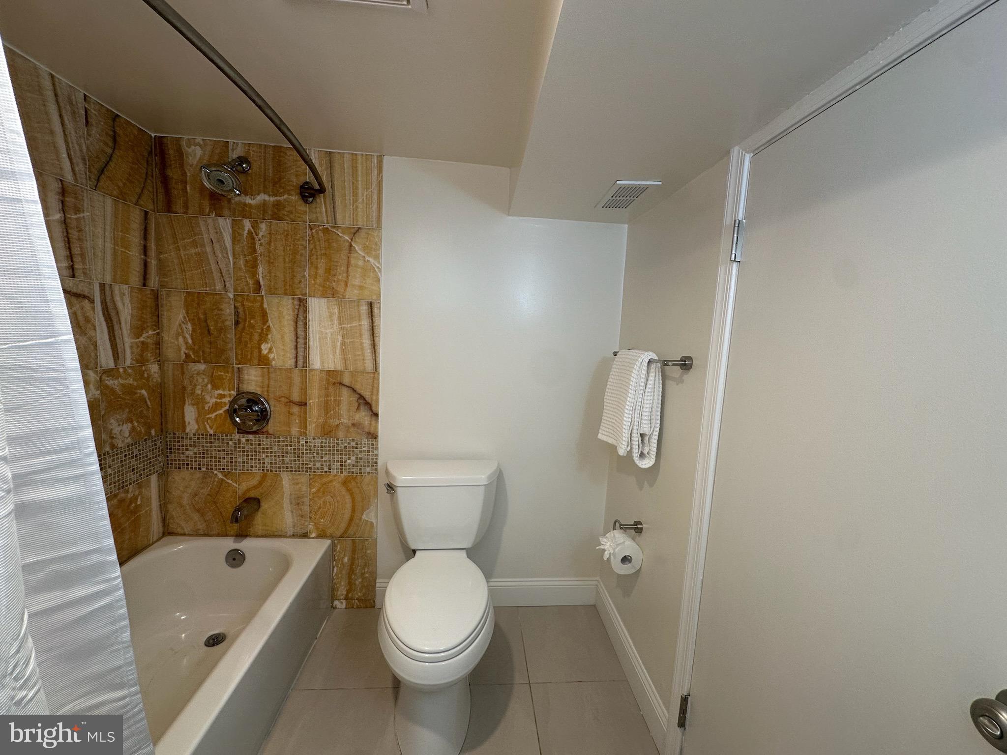 JEFFERSON MANOR - Residential