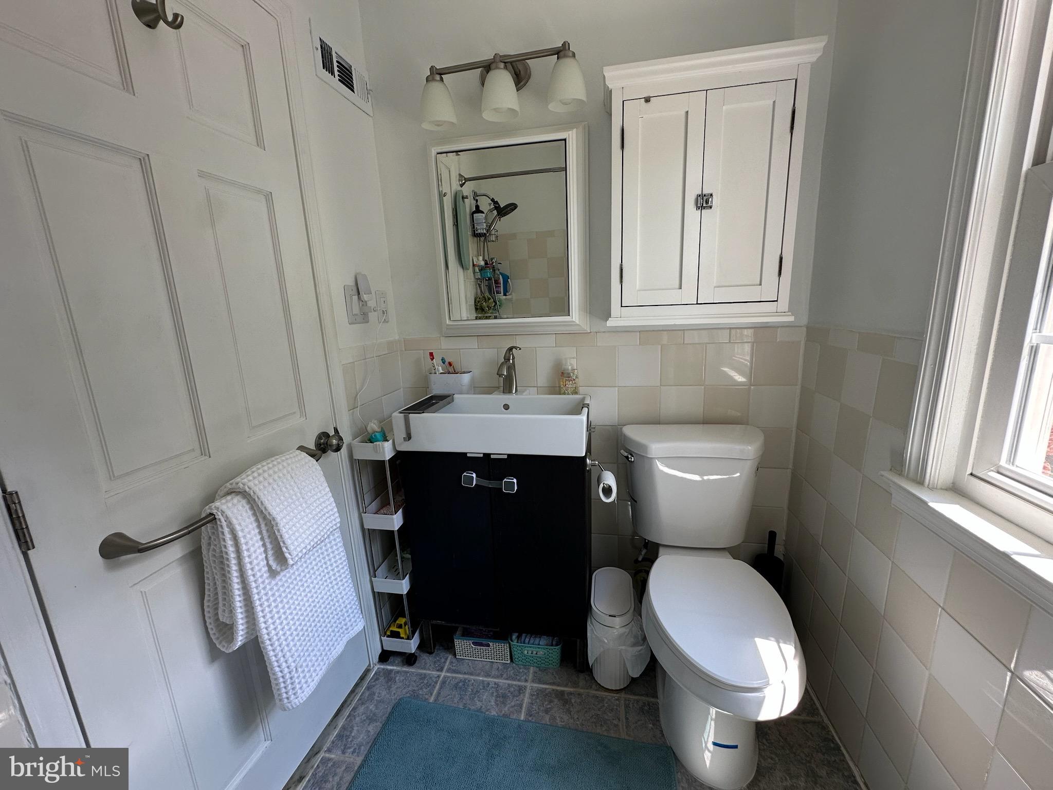 JEFFERSON MANOR - Residential