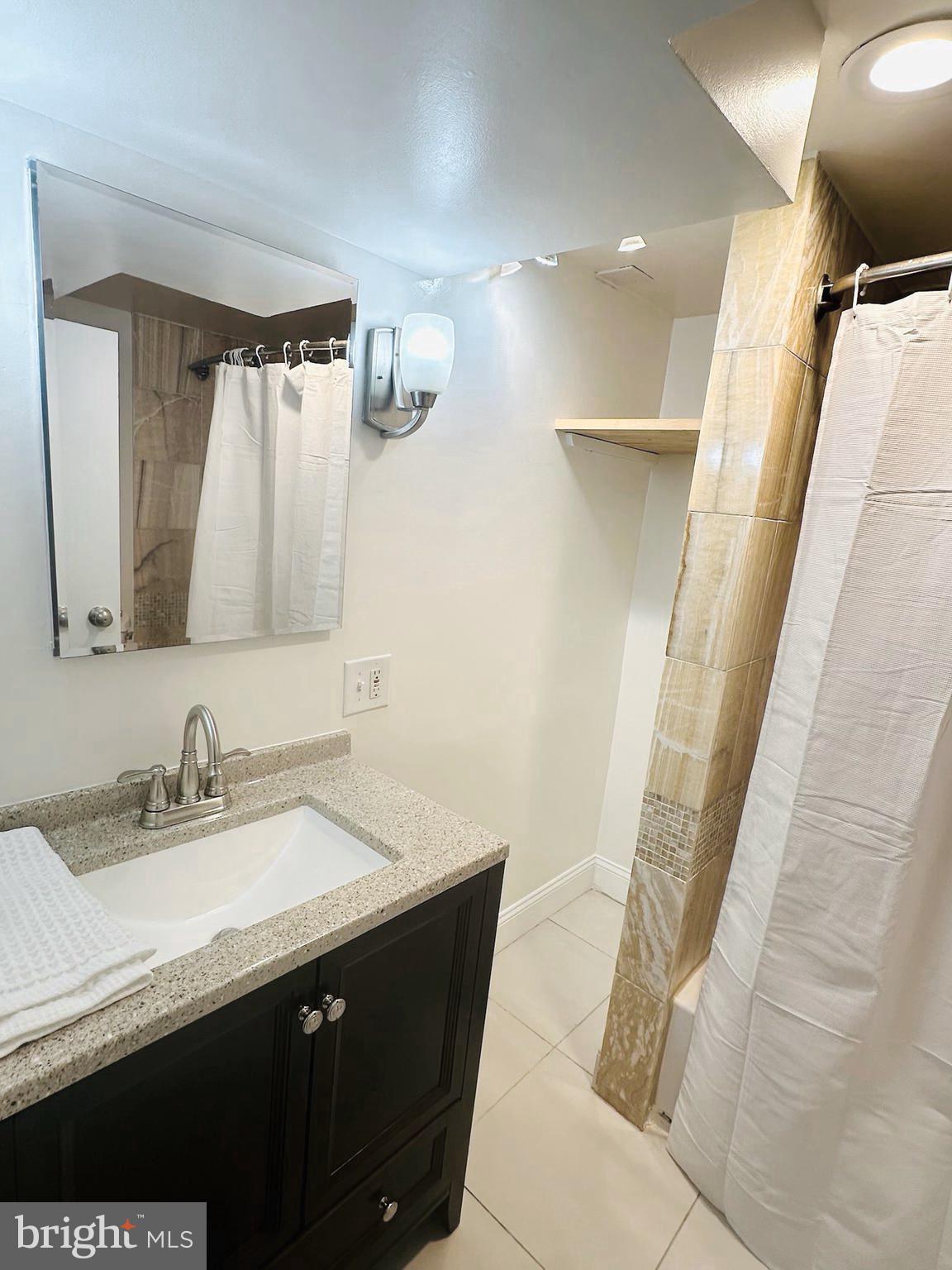 JEFFERSON MANOR - Residential