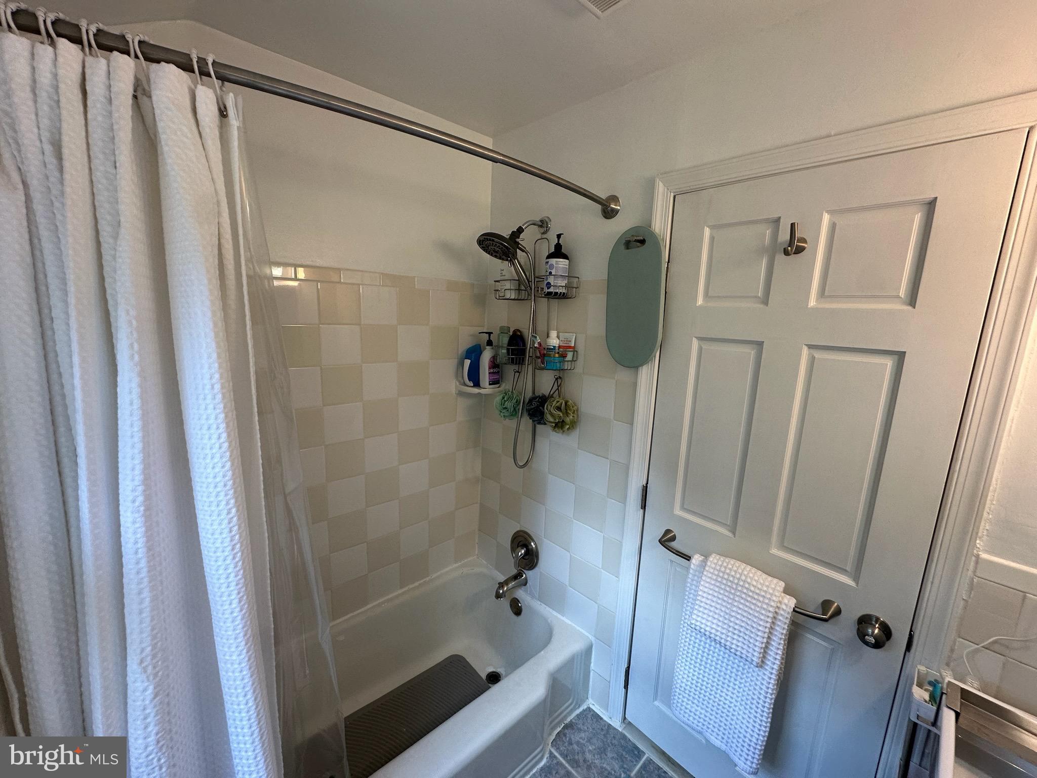 JEFFERSON MANOR - Residential