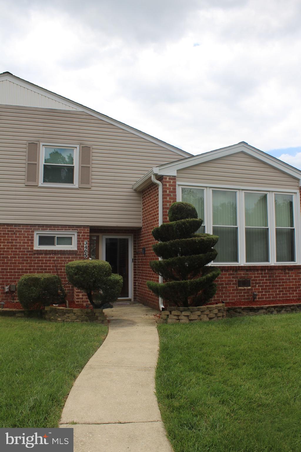 LYNNE ACRES - Residential