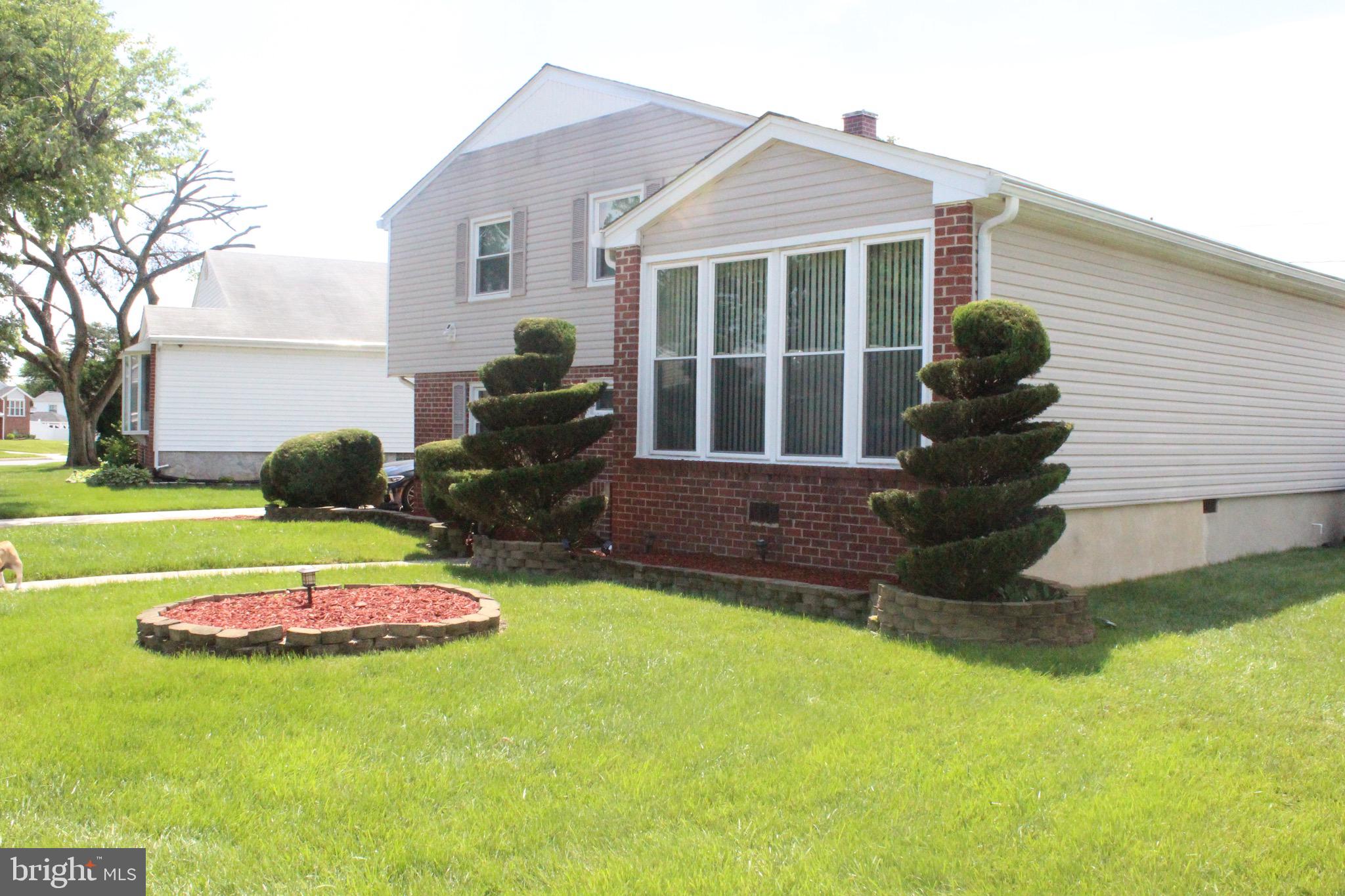 LYNNE ACRES - Residential