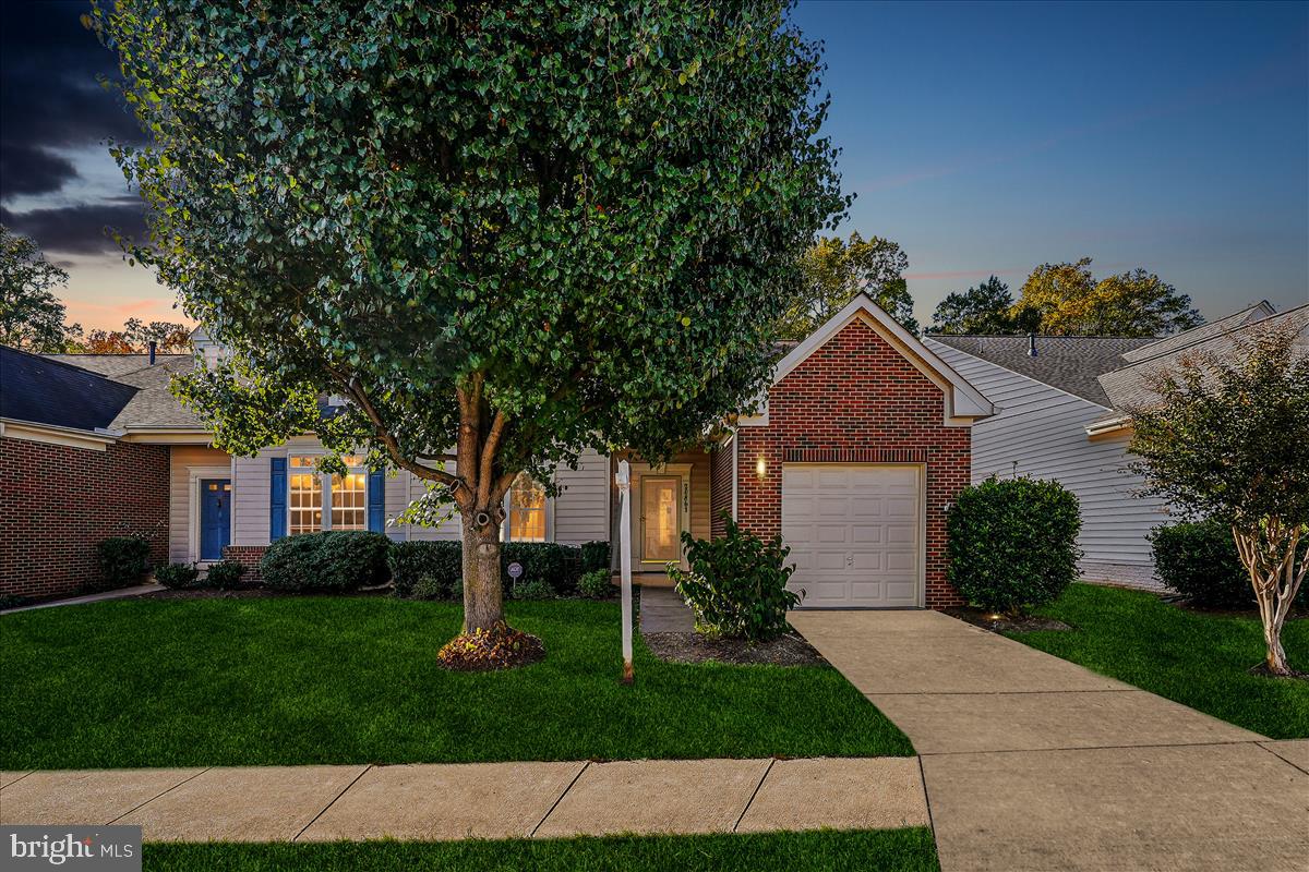 ASHBURN VILLAGE - Residential