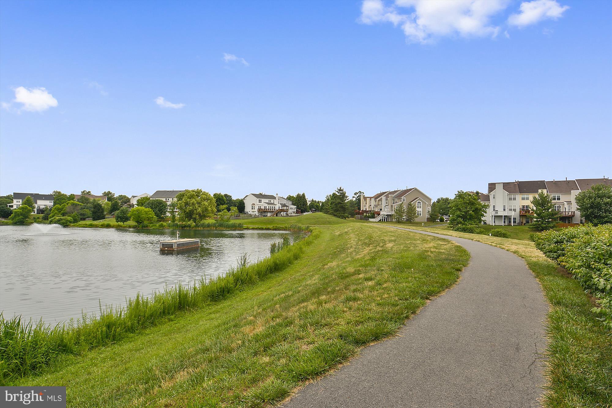 ASHBURN VILLAGE - Residential