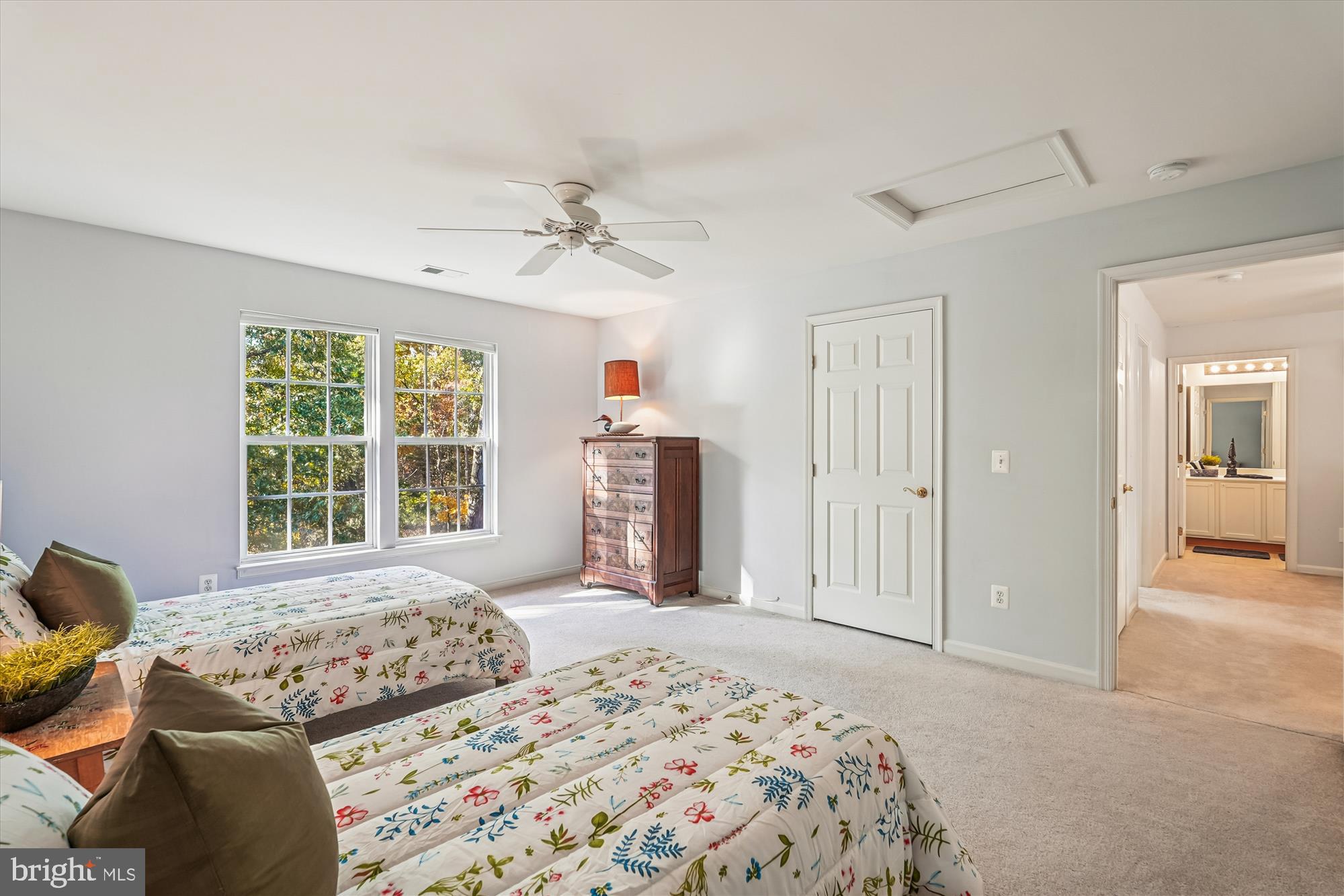 ASHBURN VILLAGE - Residential