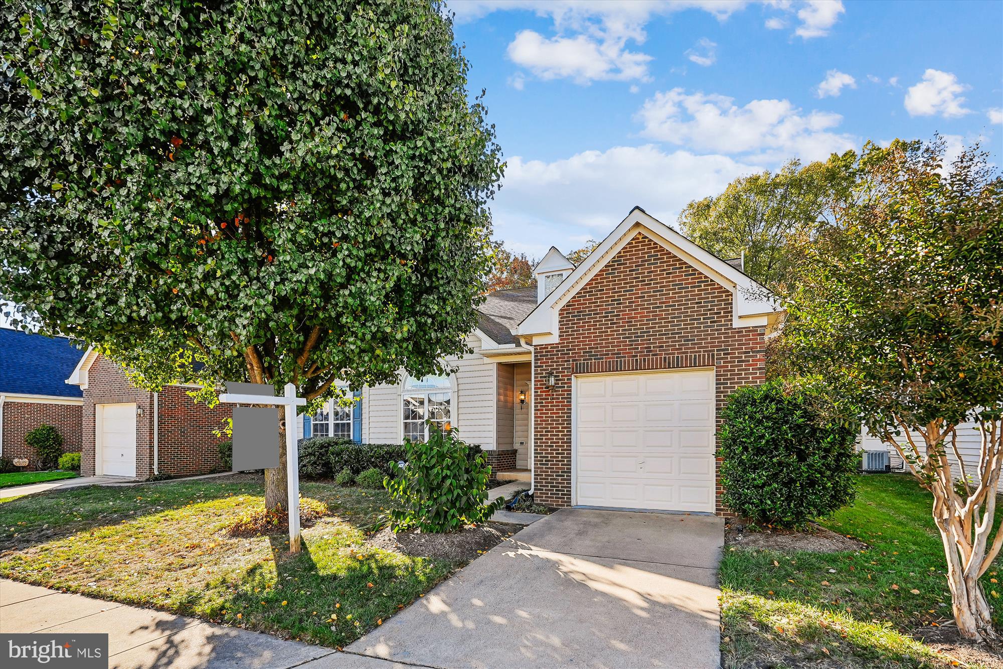 ASHBURN VILLAGE - Residential