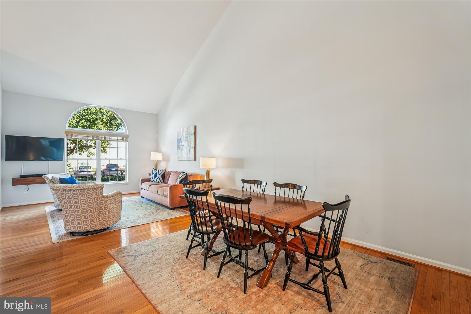 ASHBURN VILLAGE - Residential