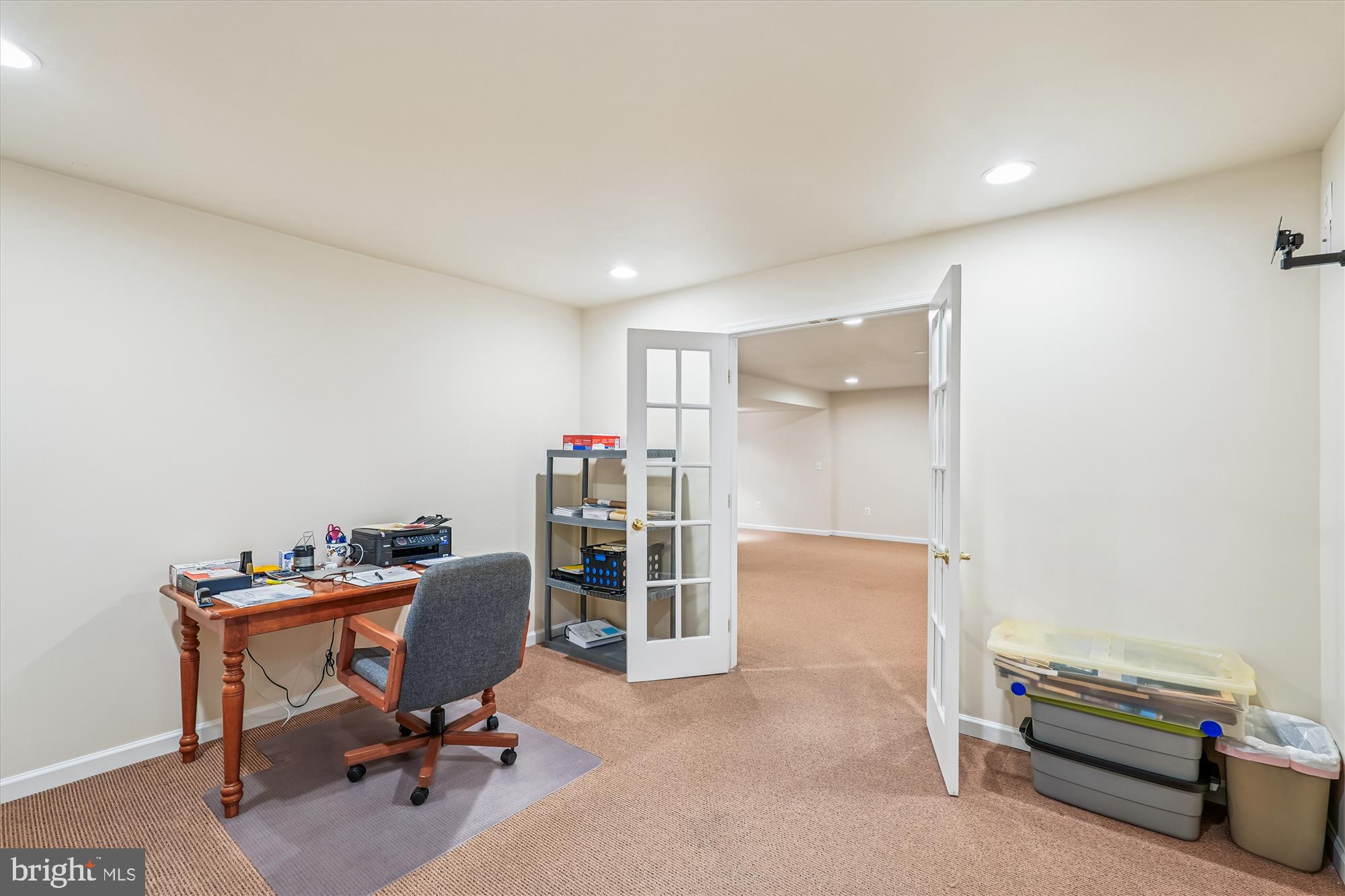 ASHBURN VILLAGE - Residential