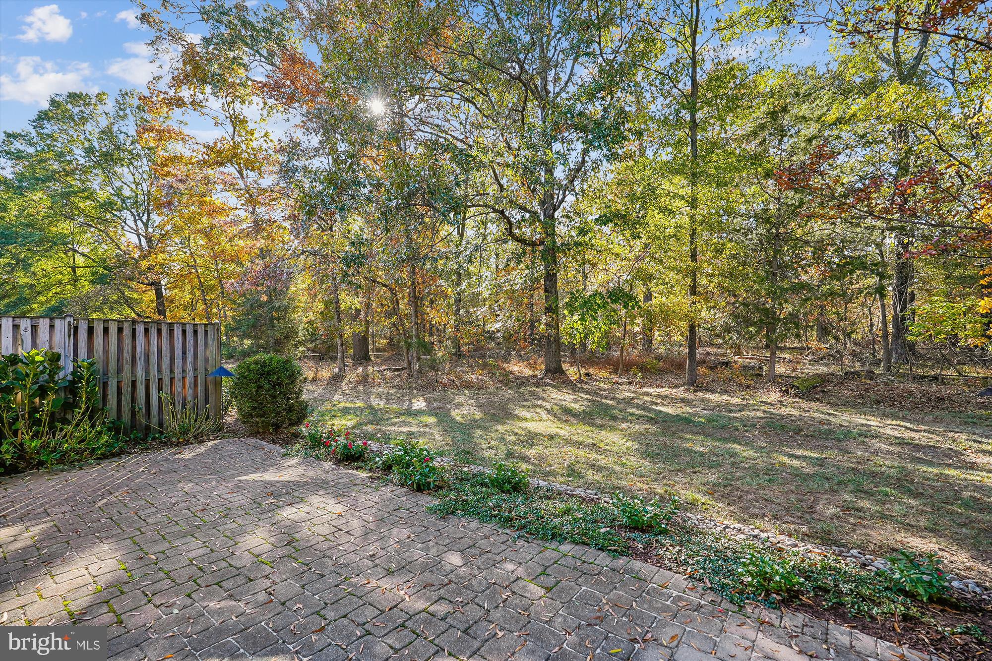 ASHBURN VILLAGE - Residential