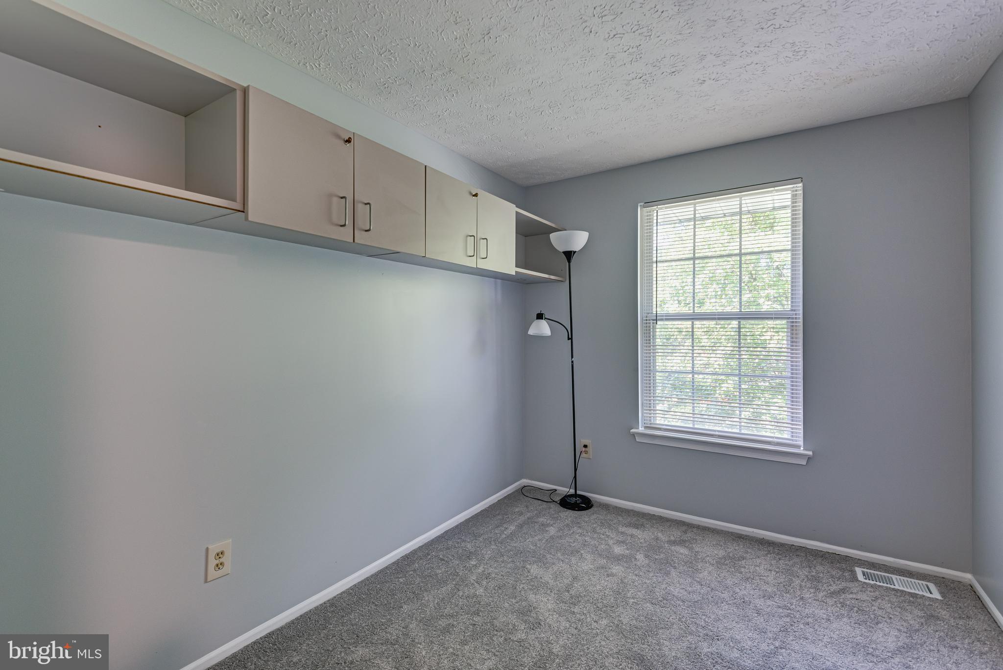 WHISPERING WOODS - Residential