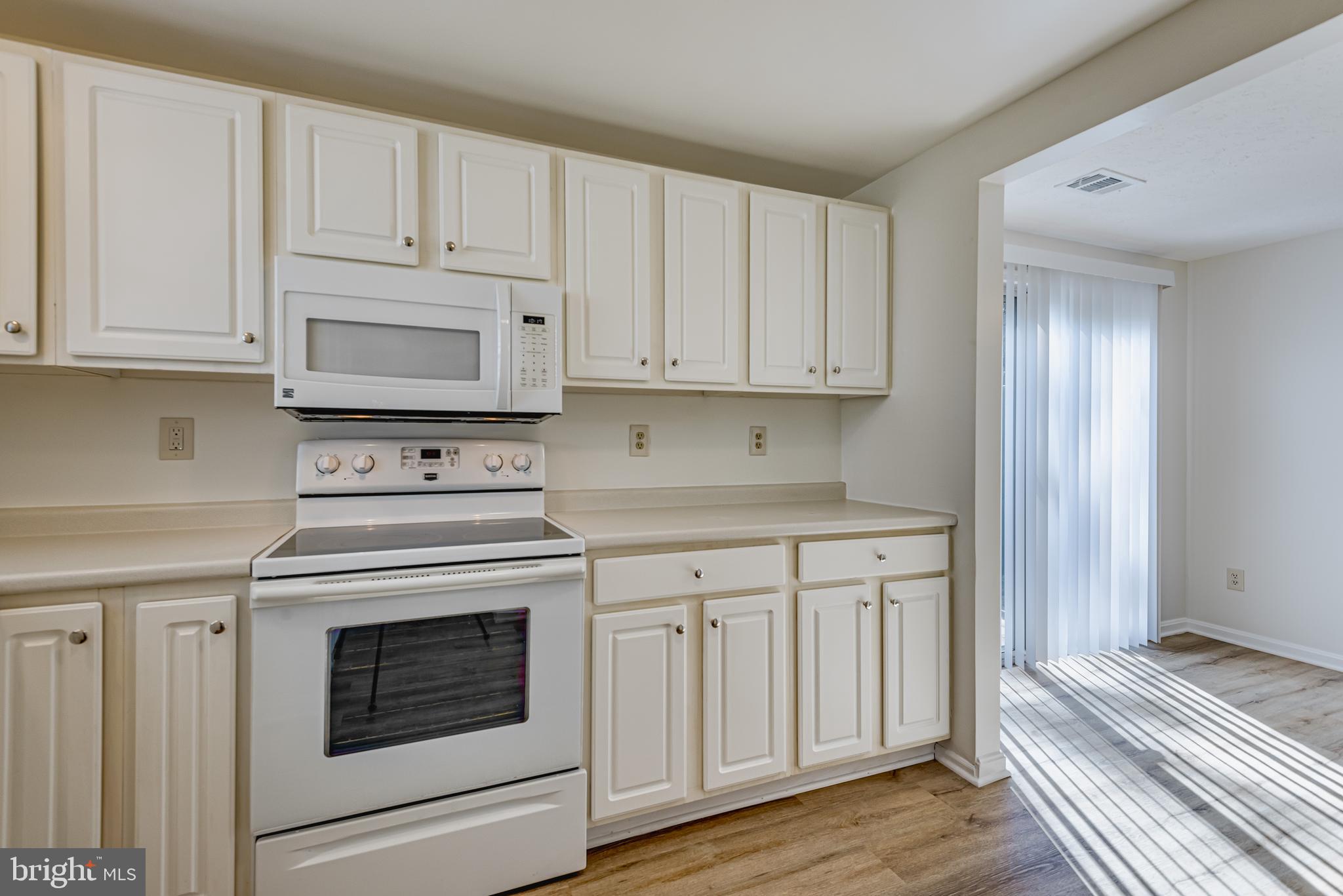 WHISPERING WOODS - Residential