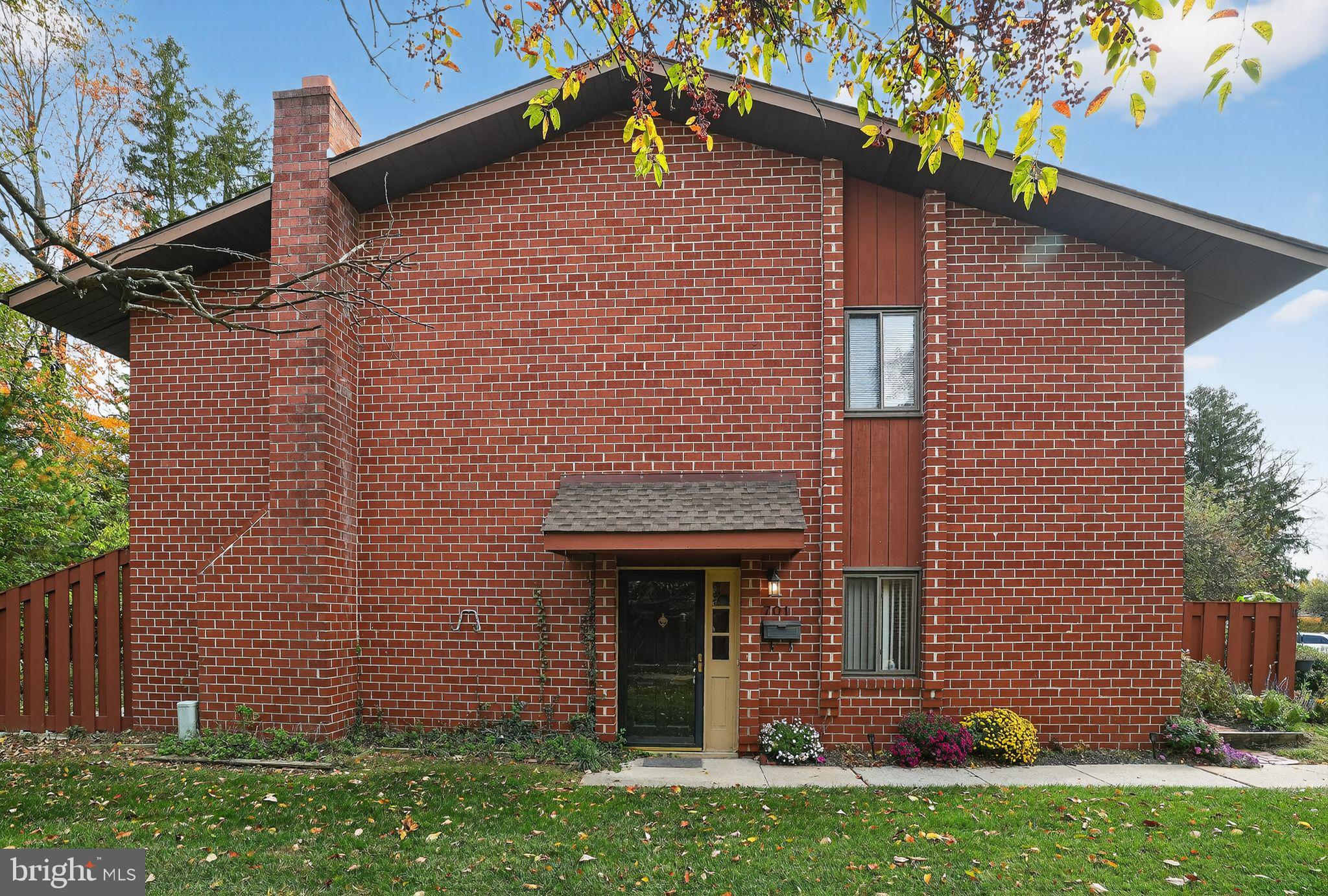 701 WORTHINGTON DRIVE 701