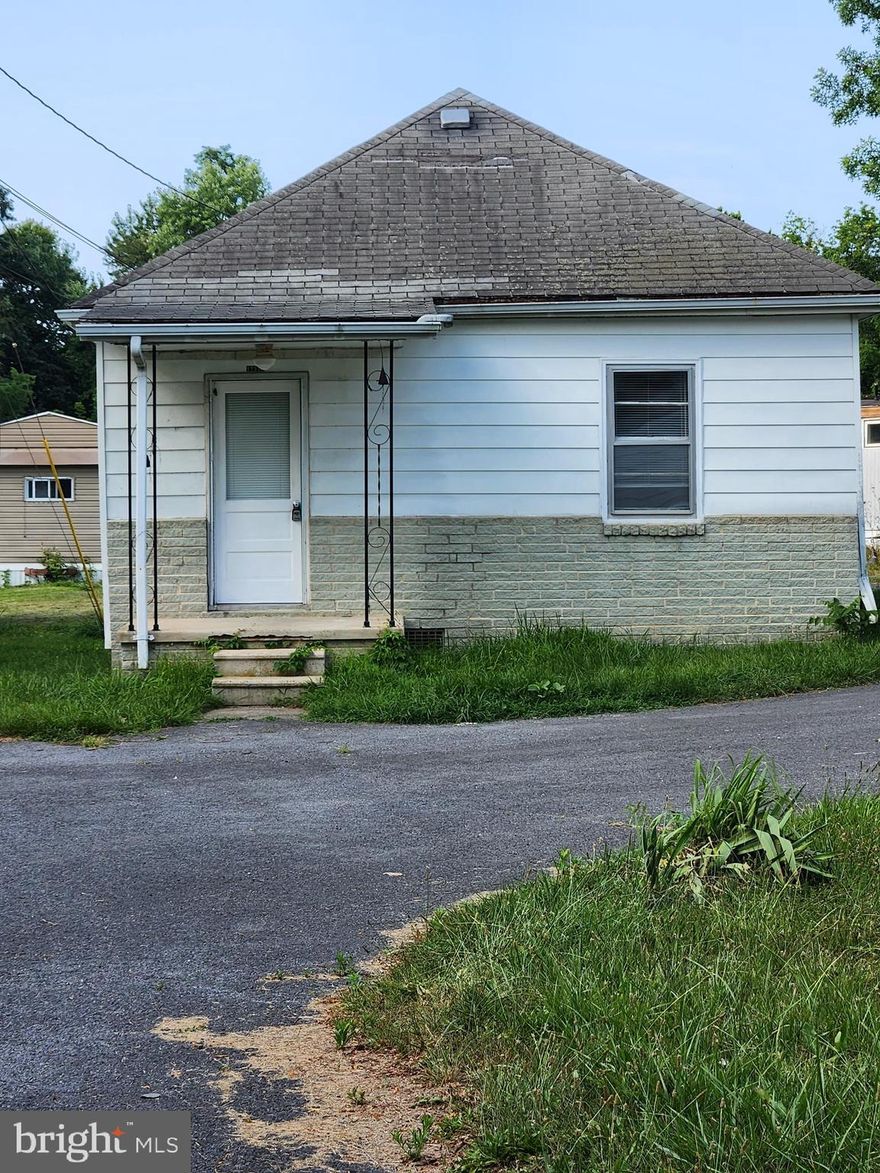 Beautiful Fully renovated 1 Bed and 1 Bath Cottage on Private property Outside of the City lines located on  Conococheaque Creak Side.  Plenty of Parking, Fishing, and Kayaking. The owner is Real Estate Agent.