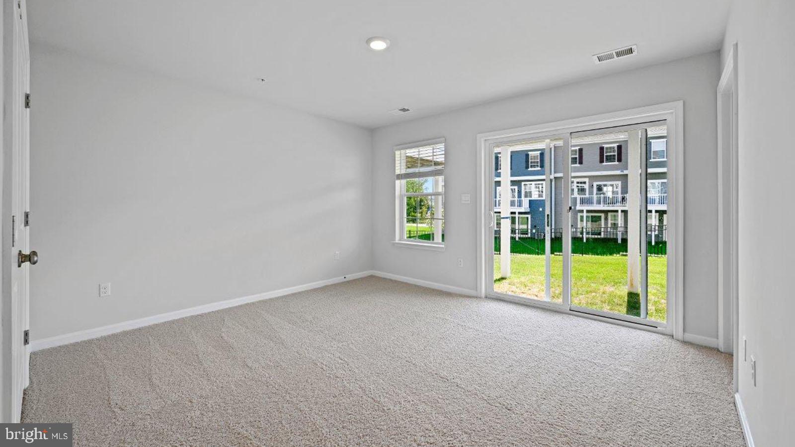 SPRING HILLS - Residential