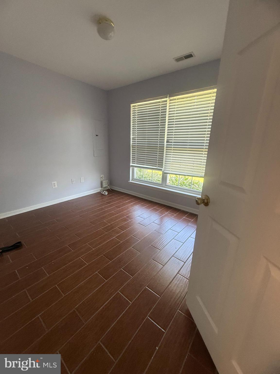 CARROLLWOOD MANOR - Residential