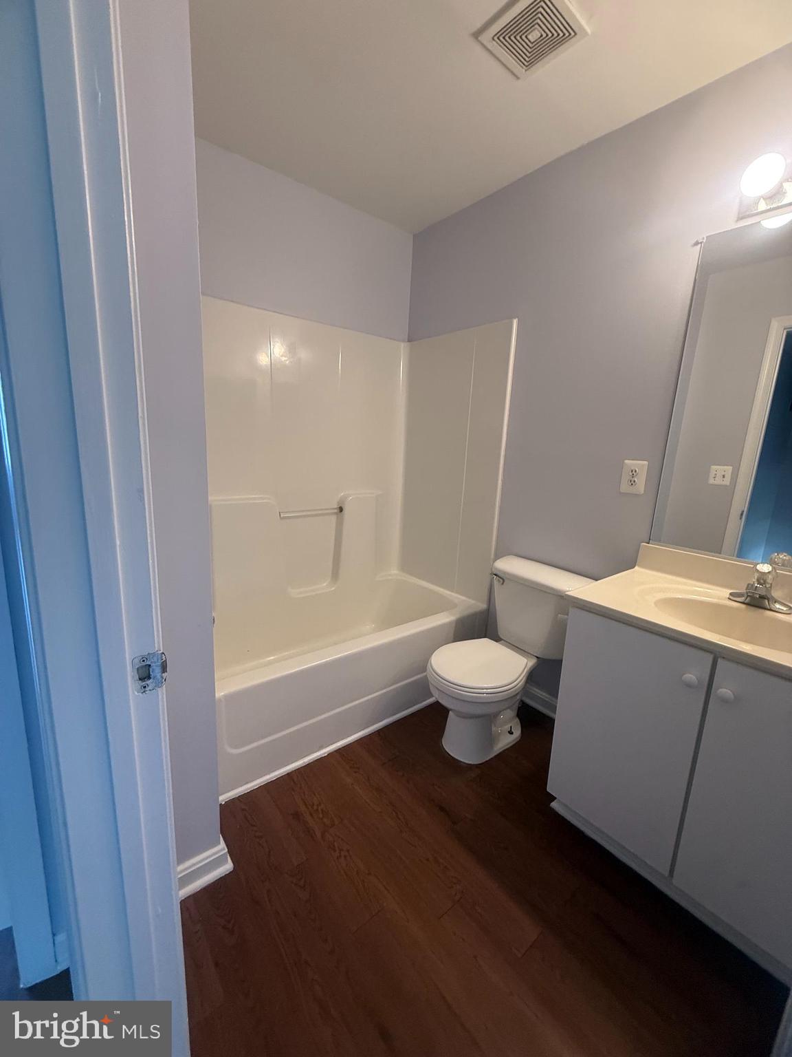 CARROLLWOOD MANOR - Residential