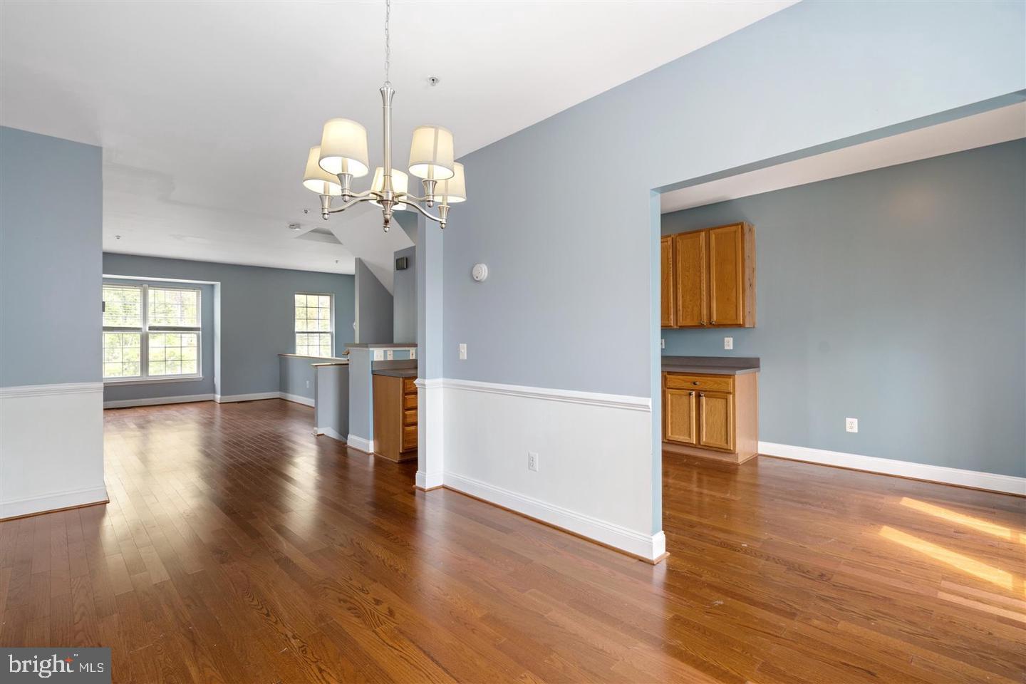 CARROLLWOOD MANOR - Residential