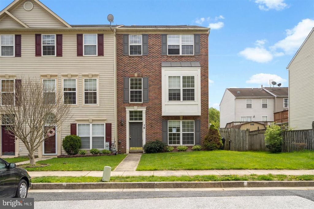 Photo of 19 Springtide Court, MIDDLE RIVER, MD 21220 (MLS # MDBC2160484)