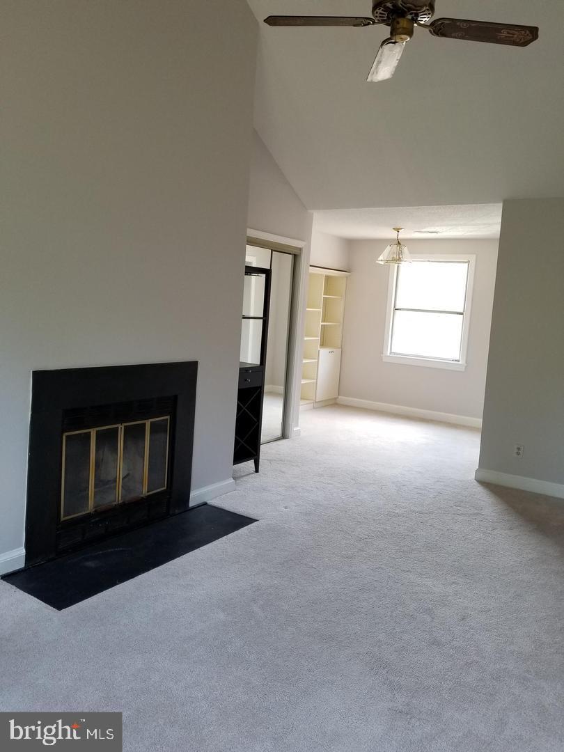 CAMBRIDGE COURTS - Residential Lease