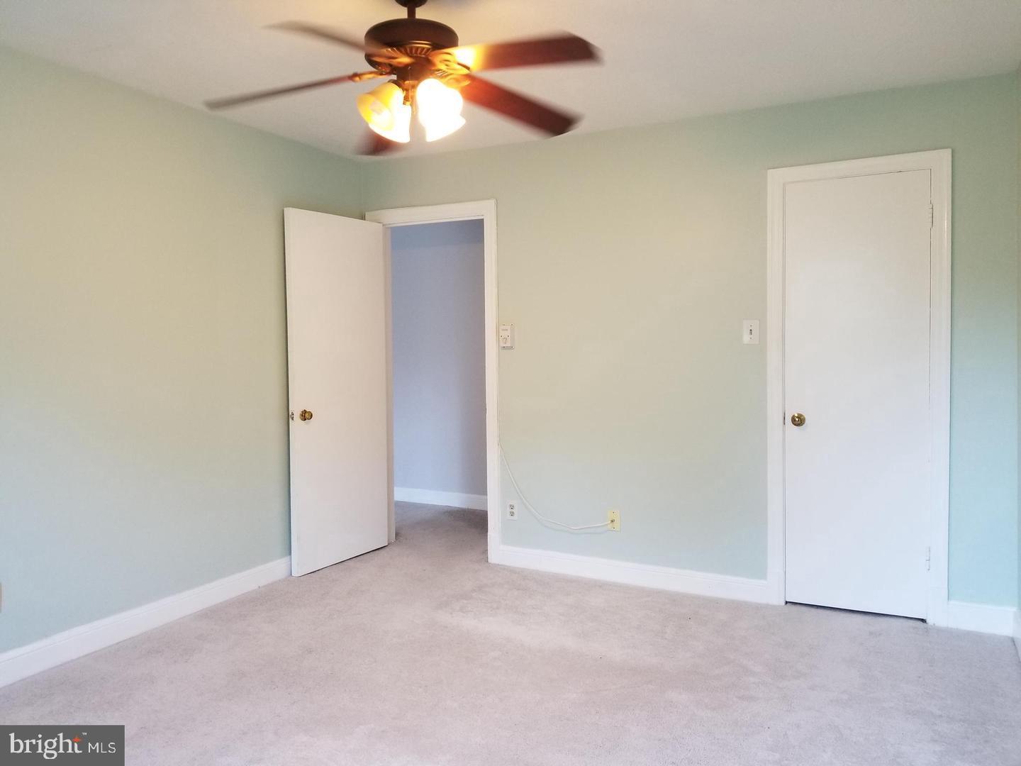 CAMBRIDGE COURTS - Residential Lease