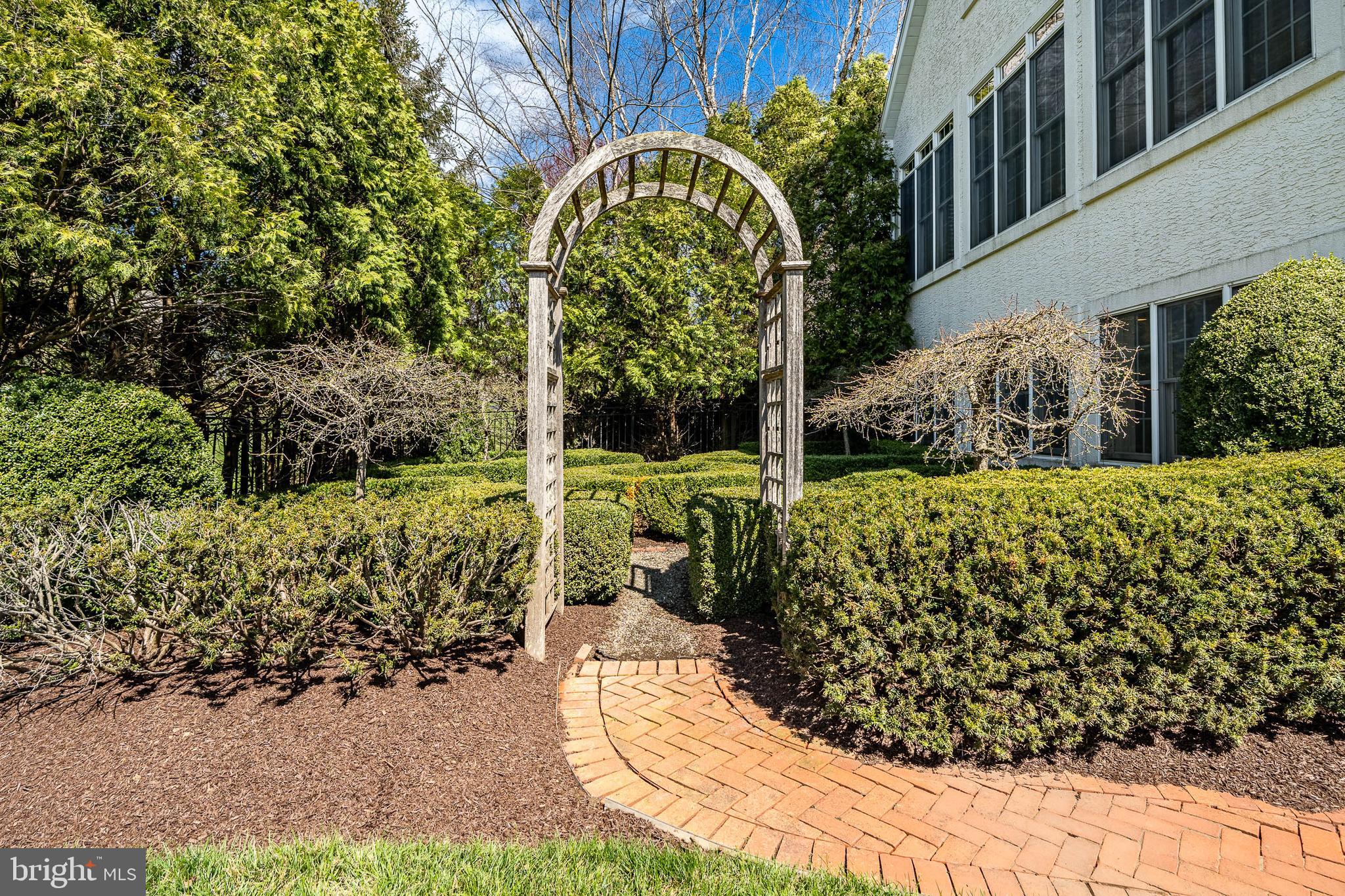 BAYARD MEADOWS - Residential