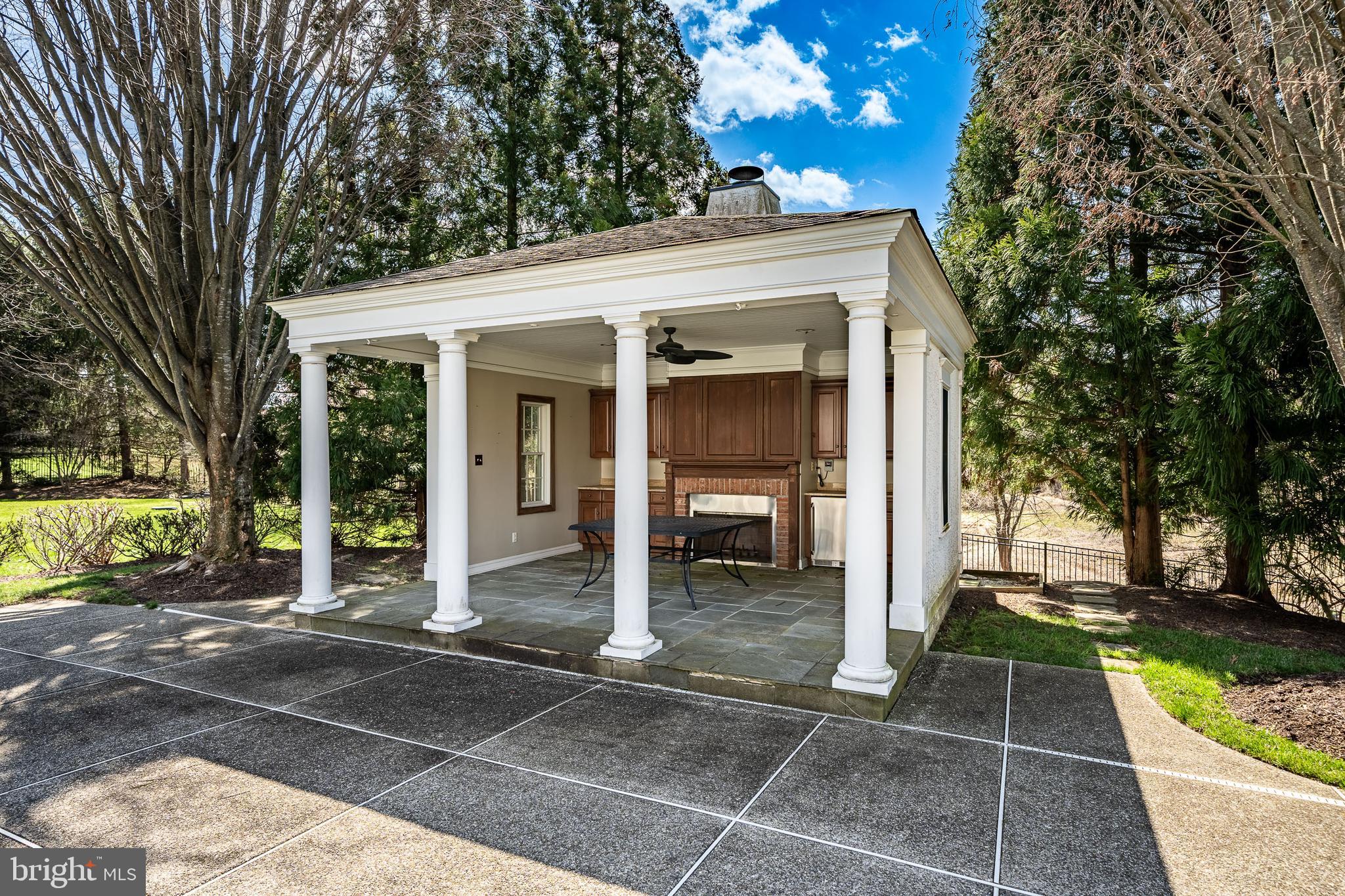 BAYARD MEADOWS - Residential